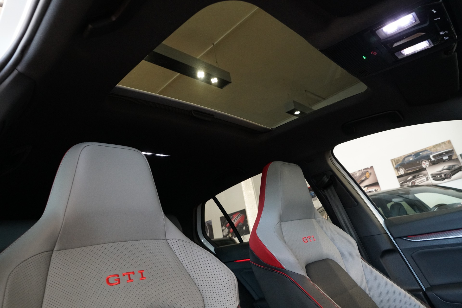 VW Golf 2.0 TSI GTI DSG-image-13