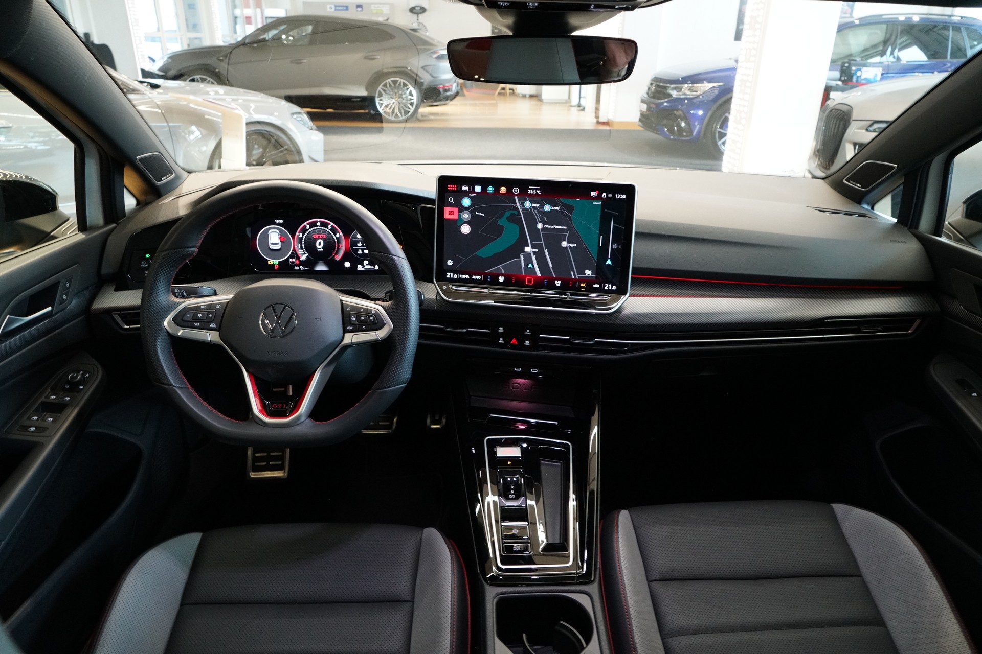 VW Golf 2.0 TSI GTI DSG-image-11