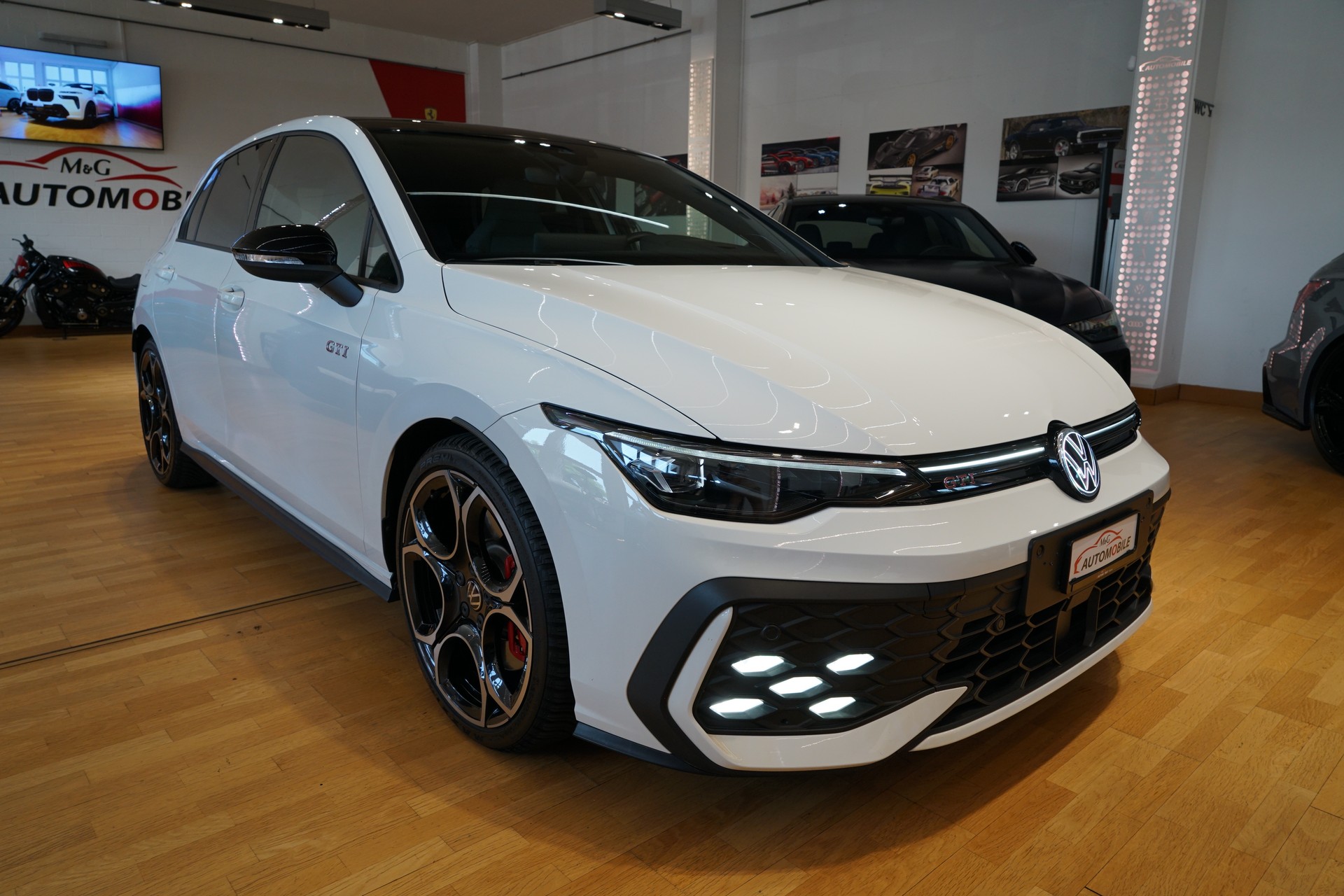 VW Golf 2.0 TSI GTI DSG-image-2