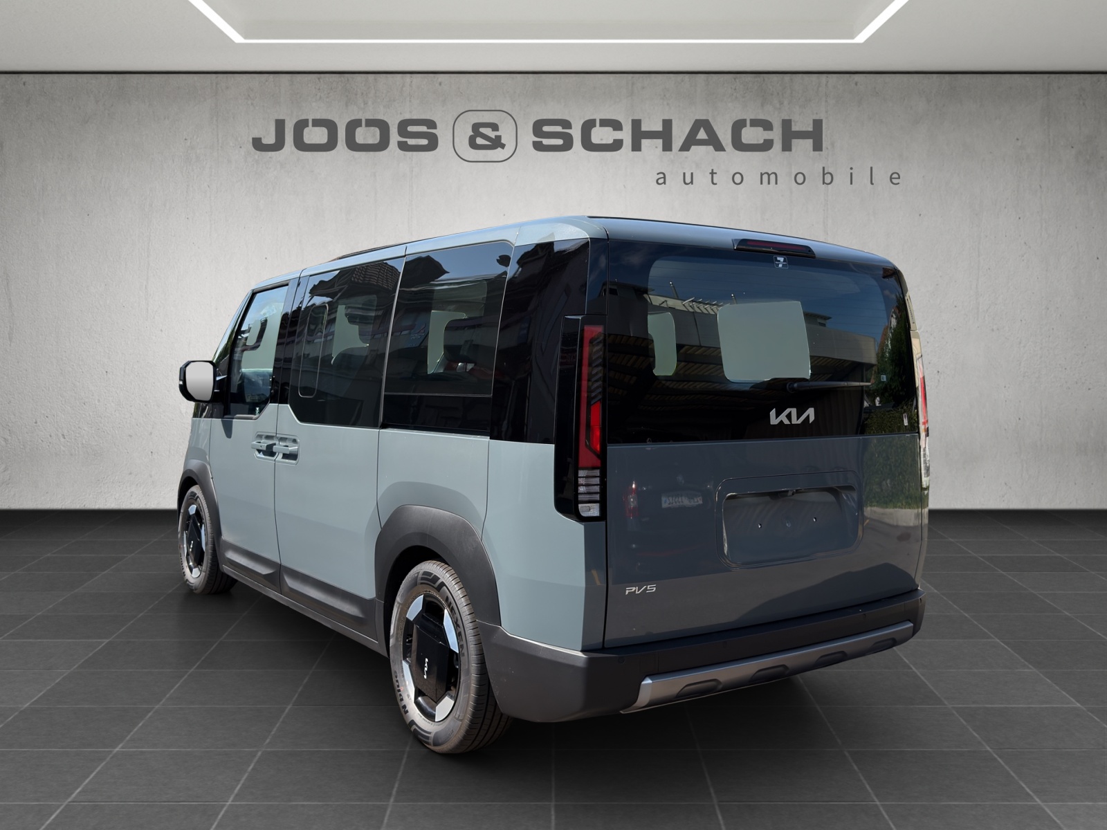 KIA PV5 Passenger 71.2 kWh Plus-image-4