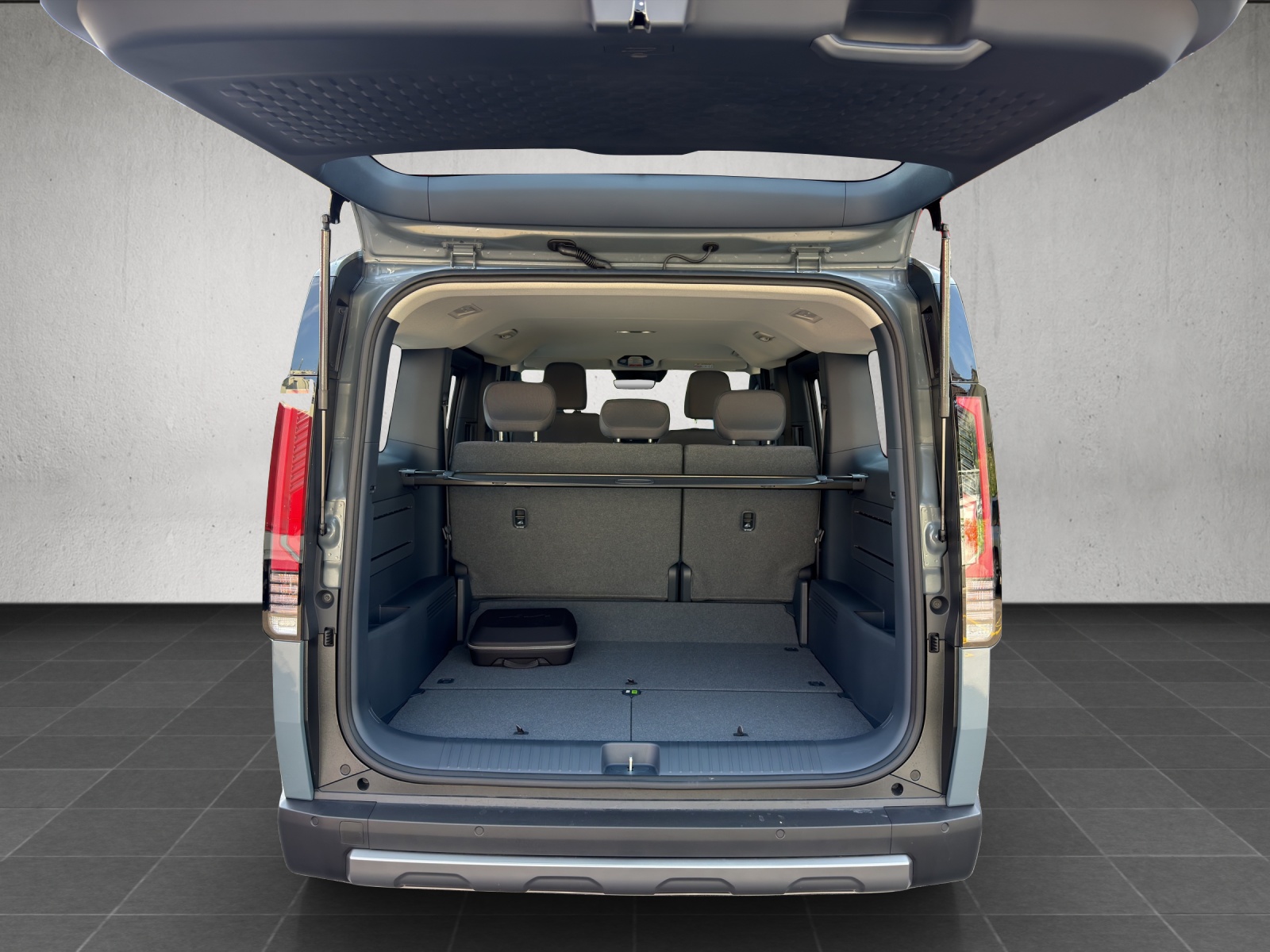 KIA PV5 Passenger 71.2 kWh Plus-image-17