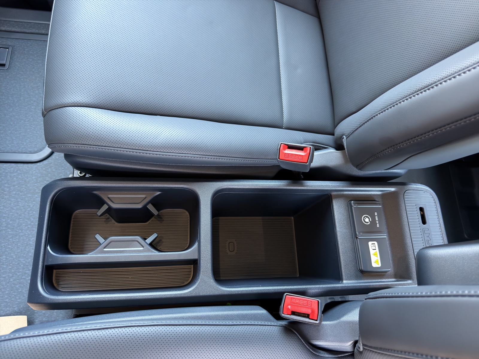 KIA PV5 Passenger 71.2 kWh Plus-image-15