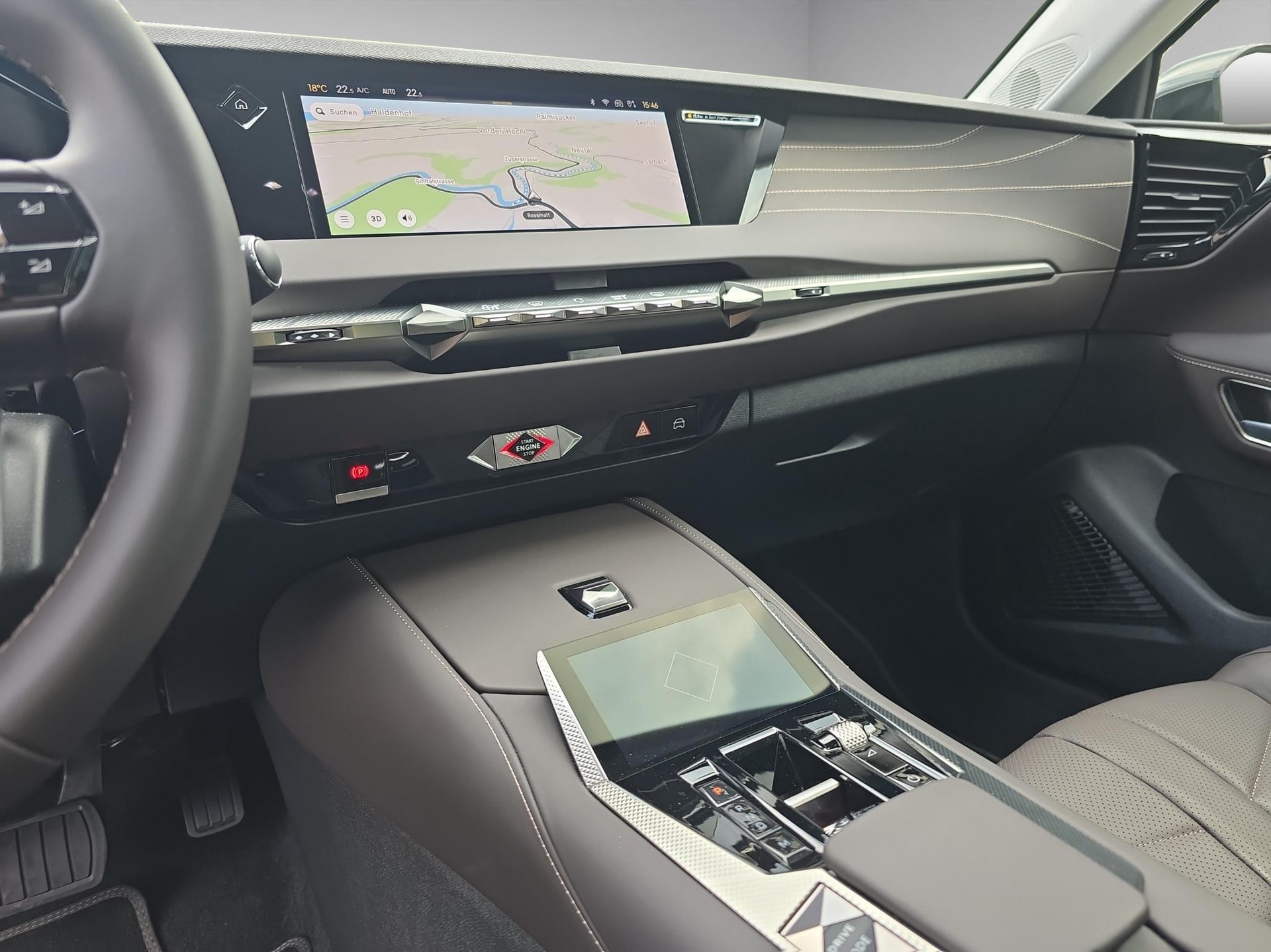 DS AUTOMOBILES 4 1.2 Hybrid Antoine de Saint Exupéry-image-11