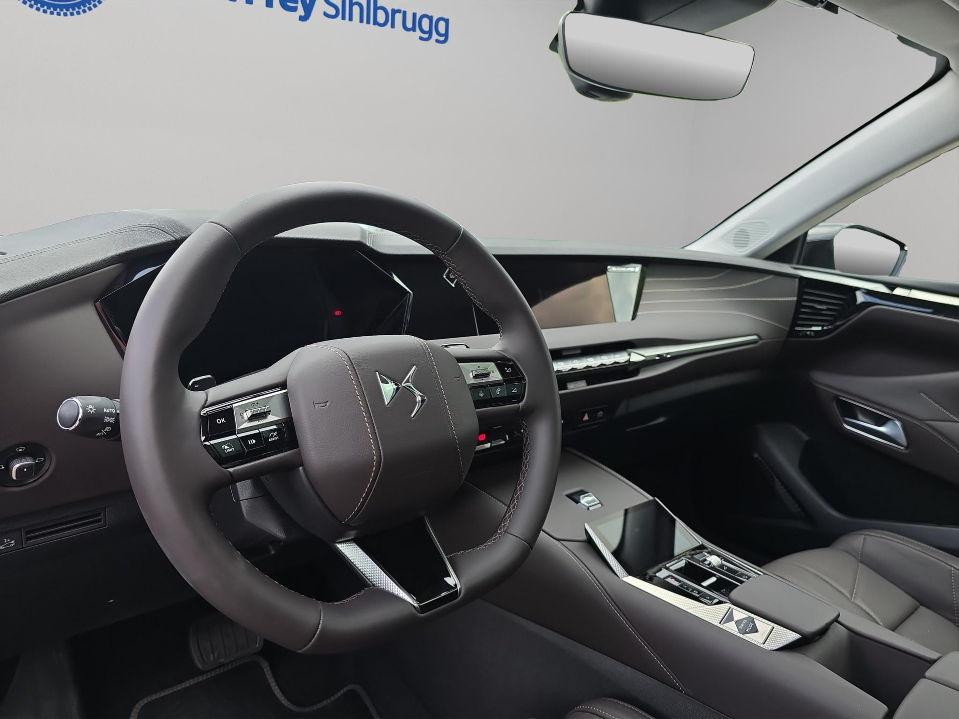 DS AUTOMOBILES 4 1.2 Hybrid Antoine de Saint Exupéry-image-5