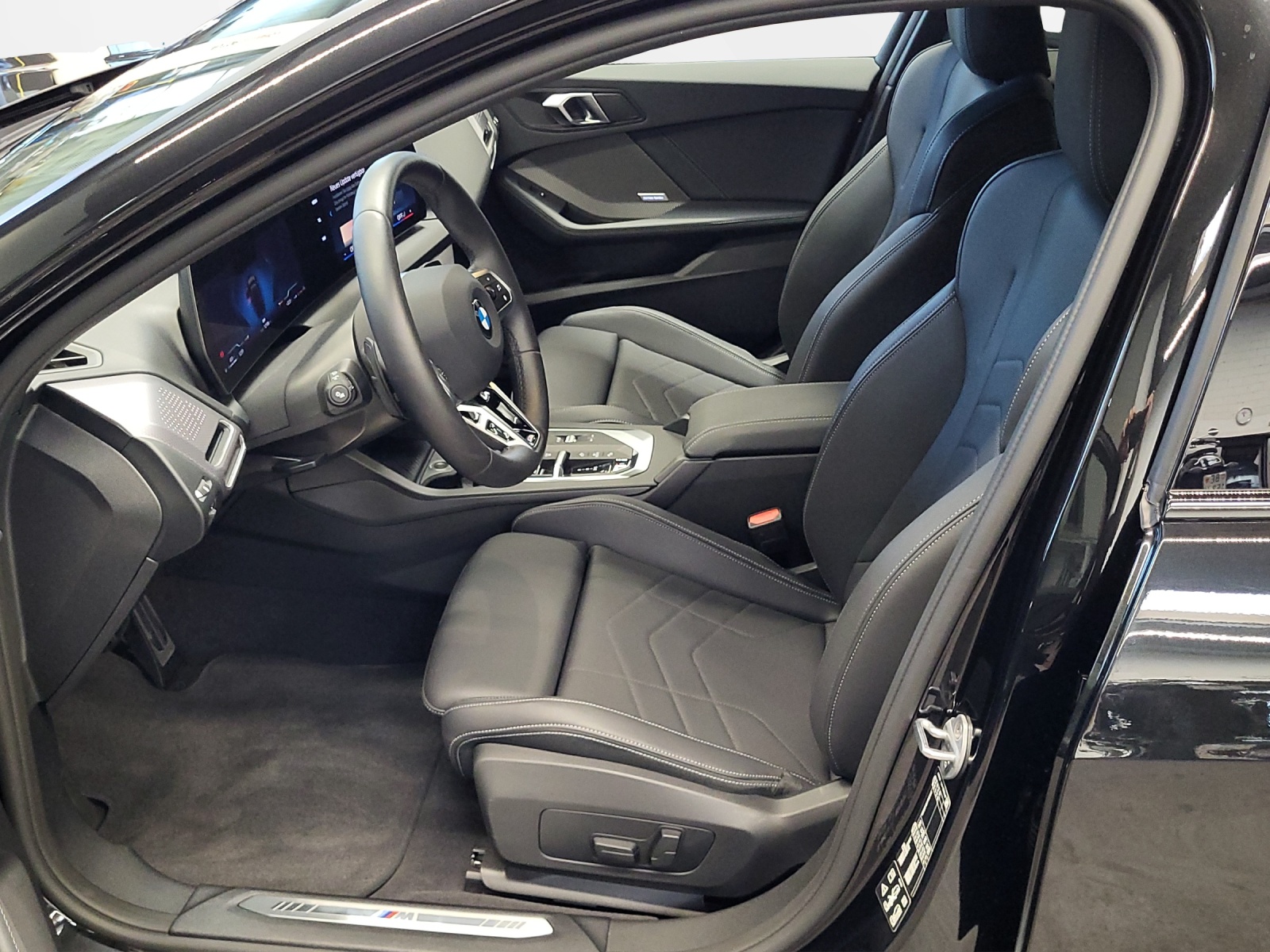 BMW 123 xDrive M Sport Pro St-image-9
