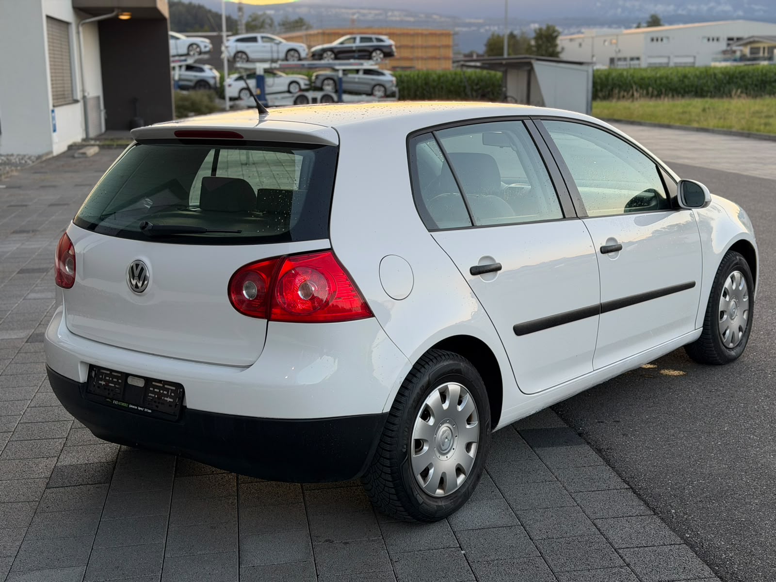 VW Golf 1.9 TDI Trendline-image-3