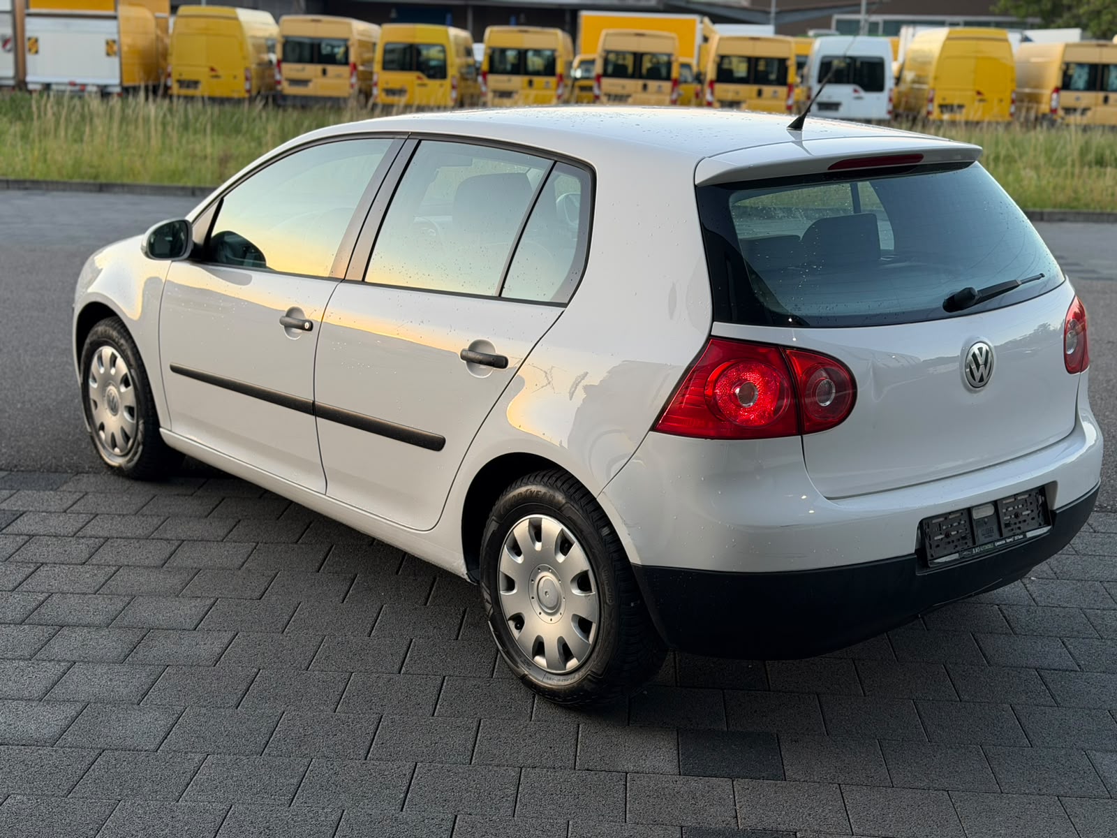 VW Golf 1.9 TDI Trendline-image-2