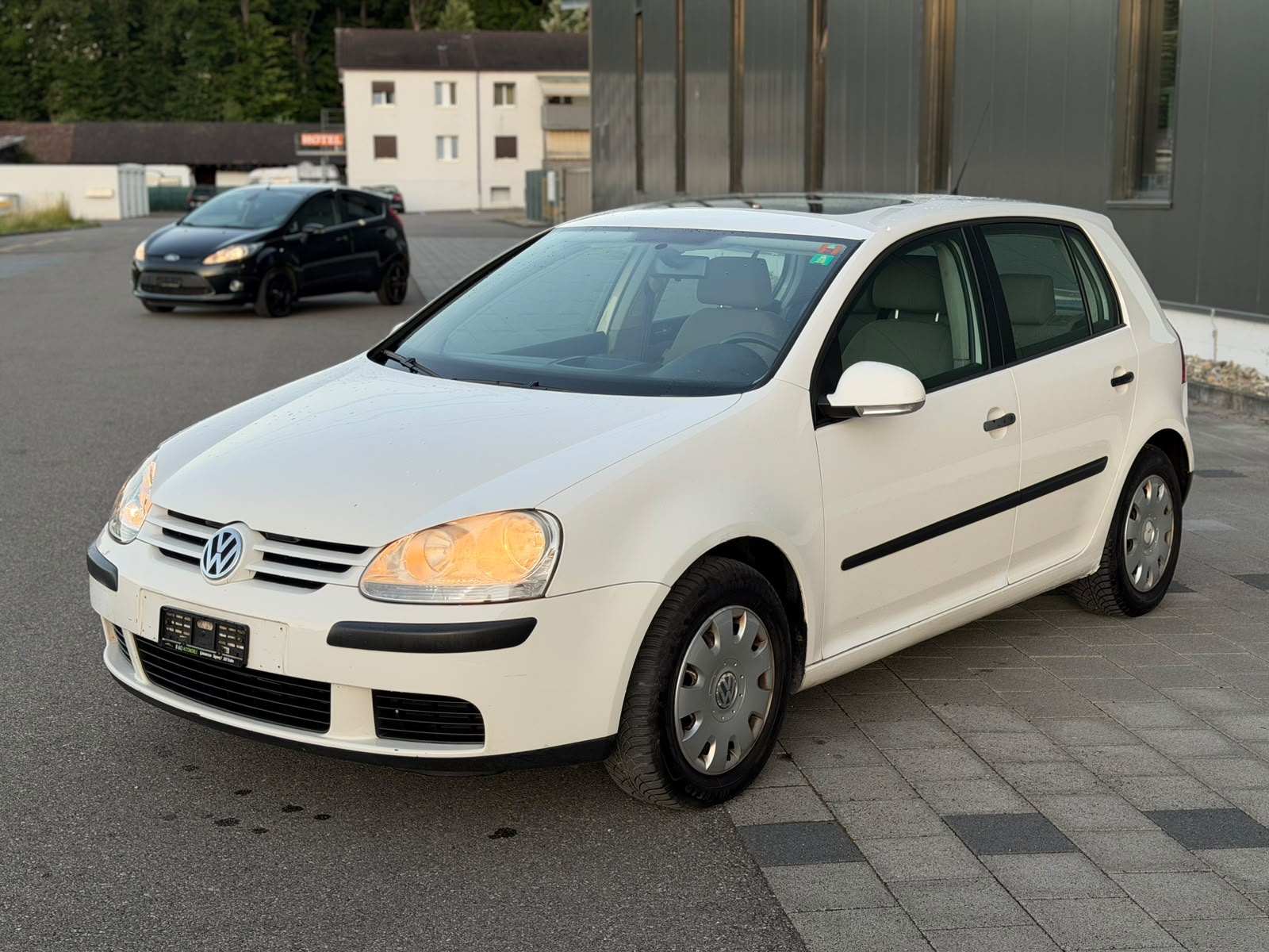 VW Golf 1.9 TDI Trendline-image-0