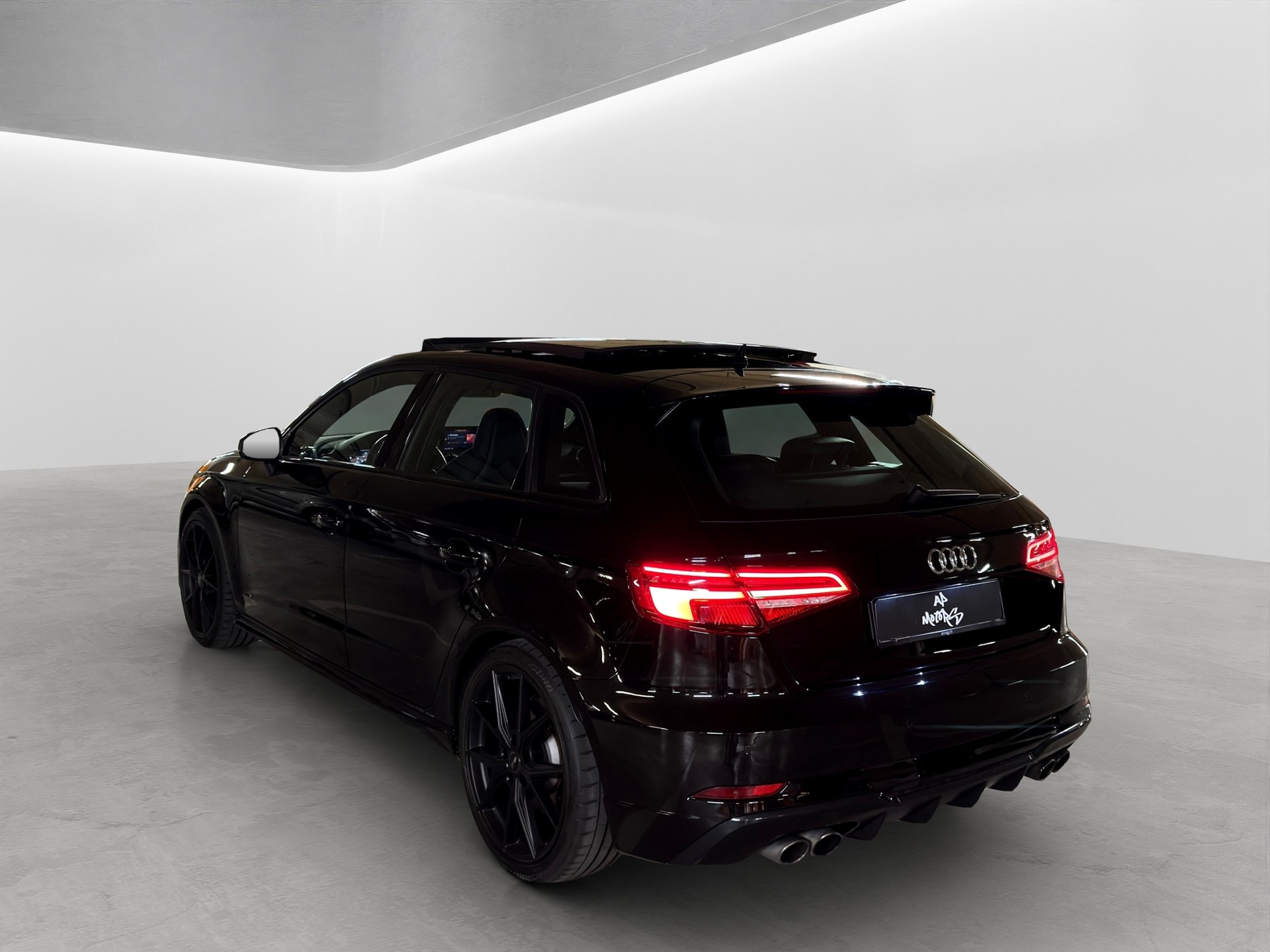 AUDI S3 Sportback 2.0 TFSI quattro S-tronic-image-1