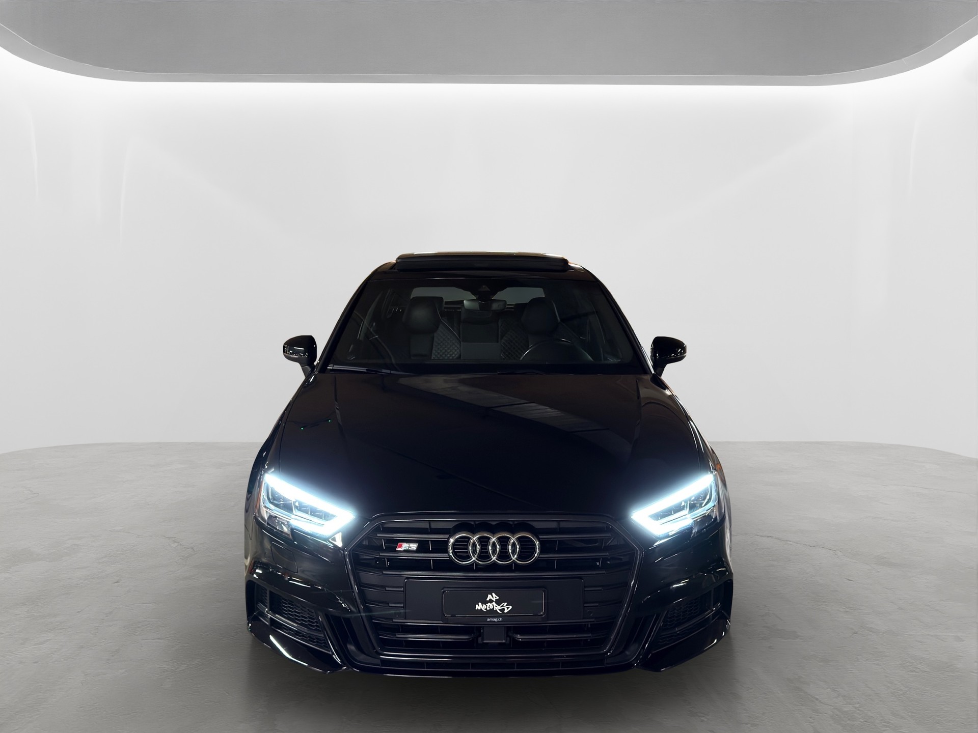 AUDI S3 Sportback 2.0 TFSI quattro S-tronic-image-4