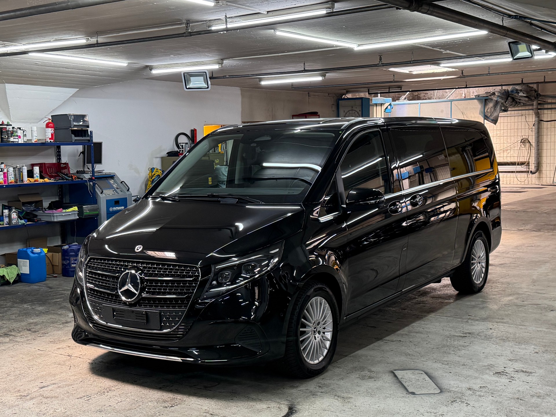MERCEDES-BENZ V 300 d extralang Avantgarde 9G-Tronic-image-3