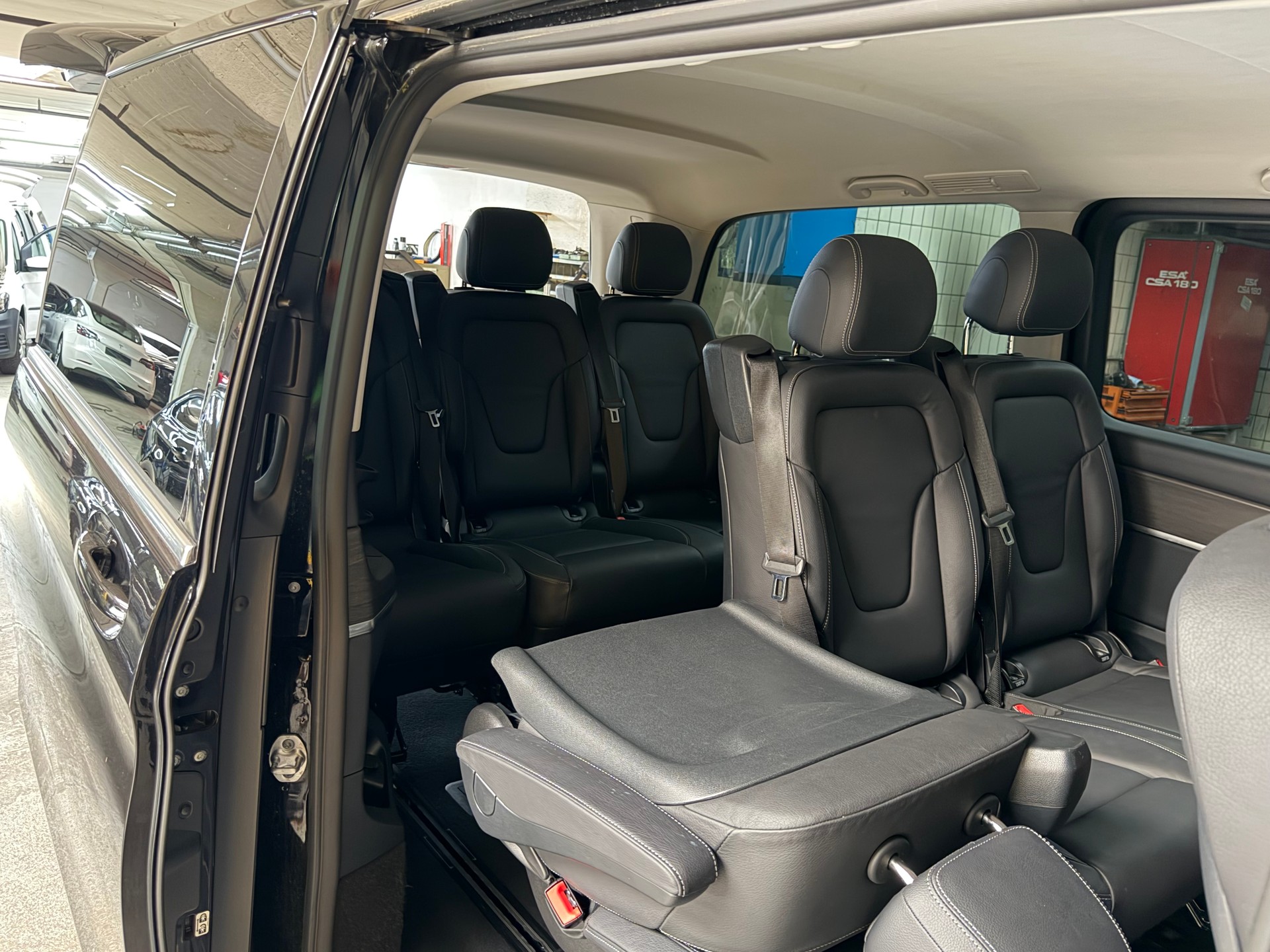 MERCEDES-BENZ V 300 d extralang Avantgarde 9G-Tronic-image-8