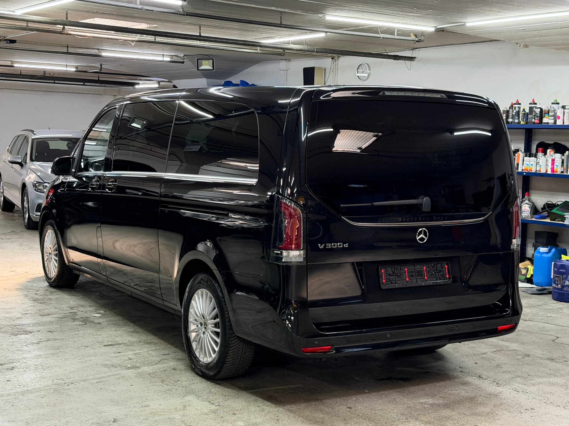 MERCEDES-BENZ V 300 d extralang Avantgarde 9G-Tronic-image-13