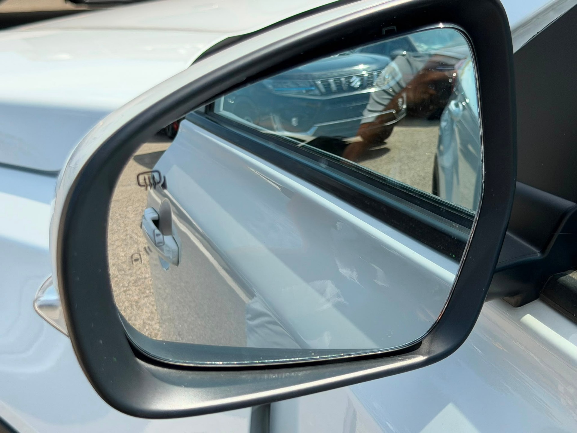 SUZUKI Vitara 1.5 Hybrid Edition 35 4x4 AGS-image-9