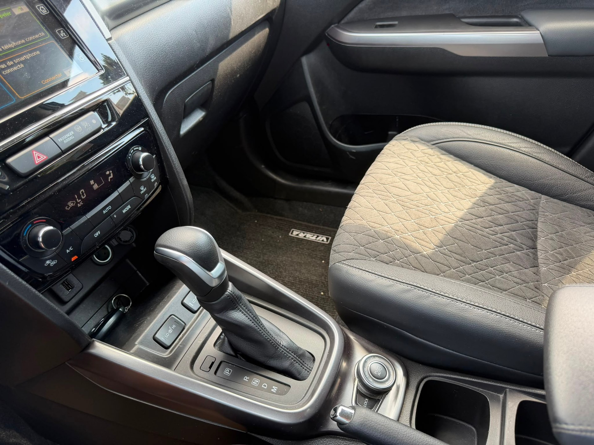 SUZUKI Vitara 1.5 Hybrid Edition 35 4x4 AGS-image-15