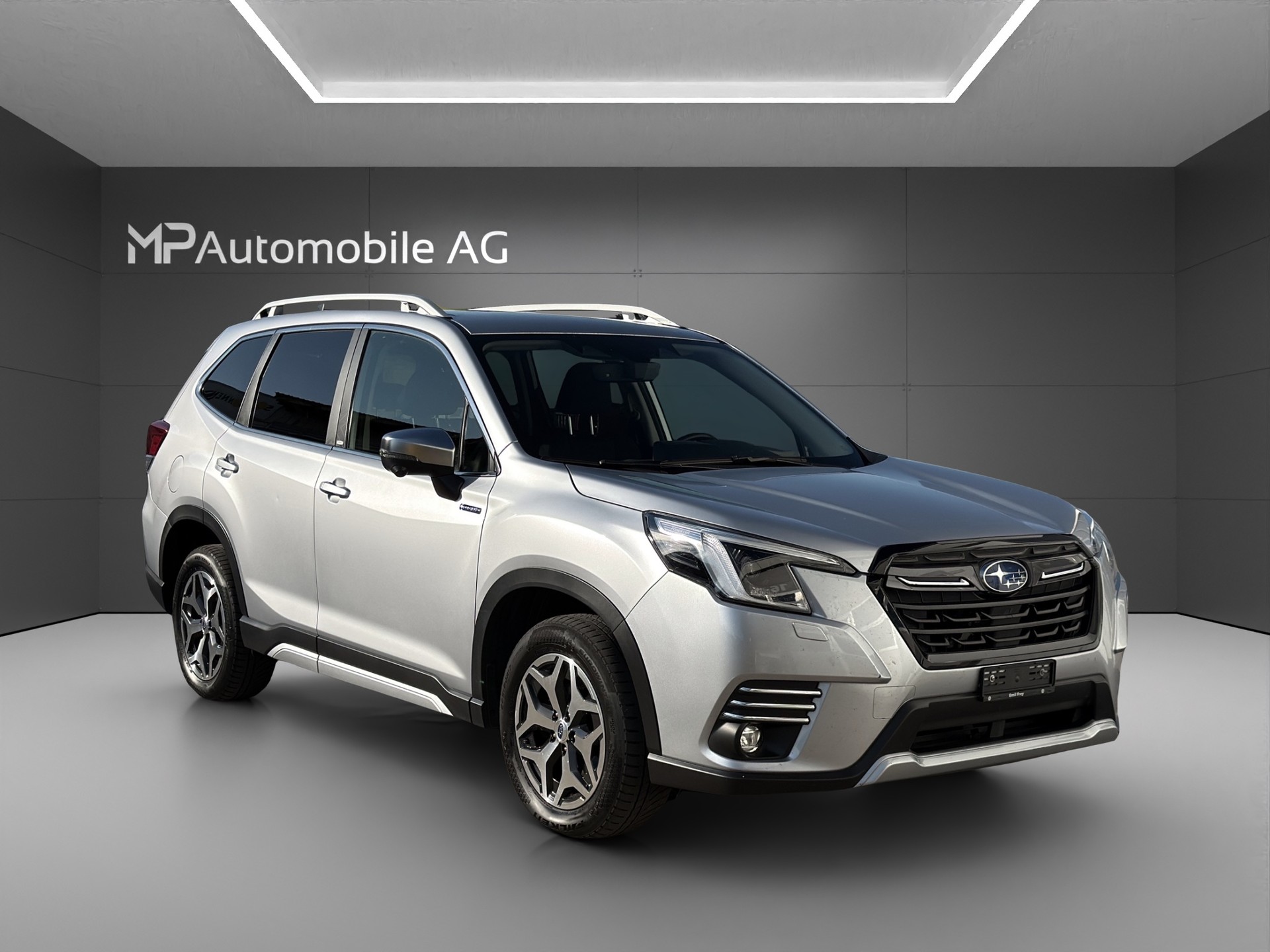 SUBARU Forester 2.0i e-Boxer Advantage Lineartronic-image-1
