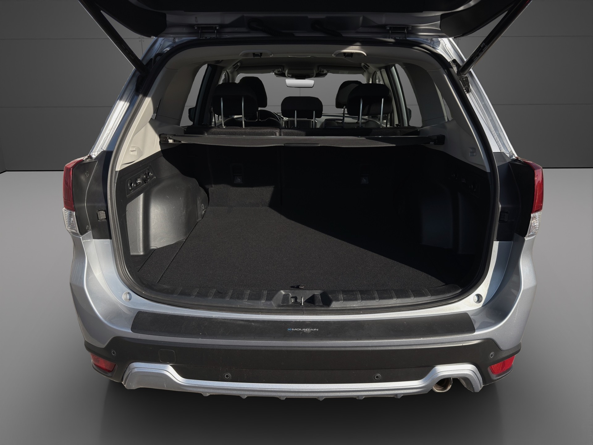 SUBARU Forester 2.0i e-Boxer Advantage Lineartronic-image-3