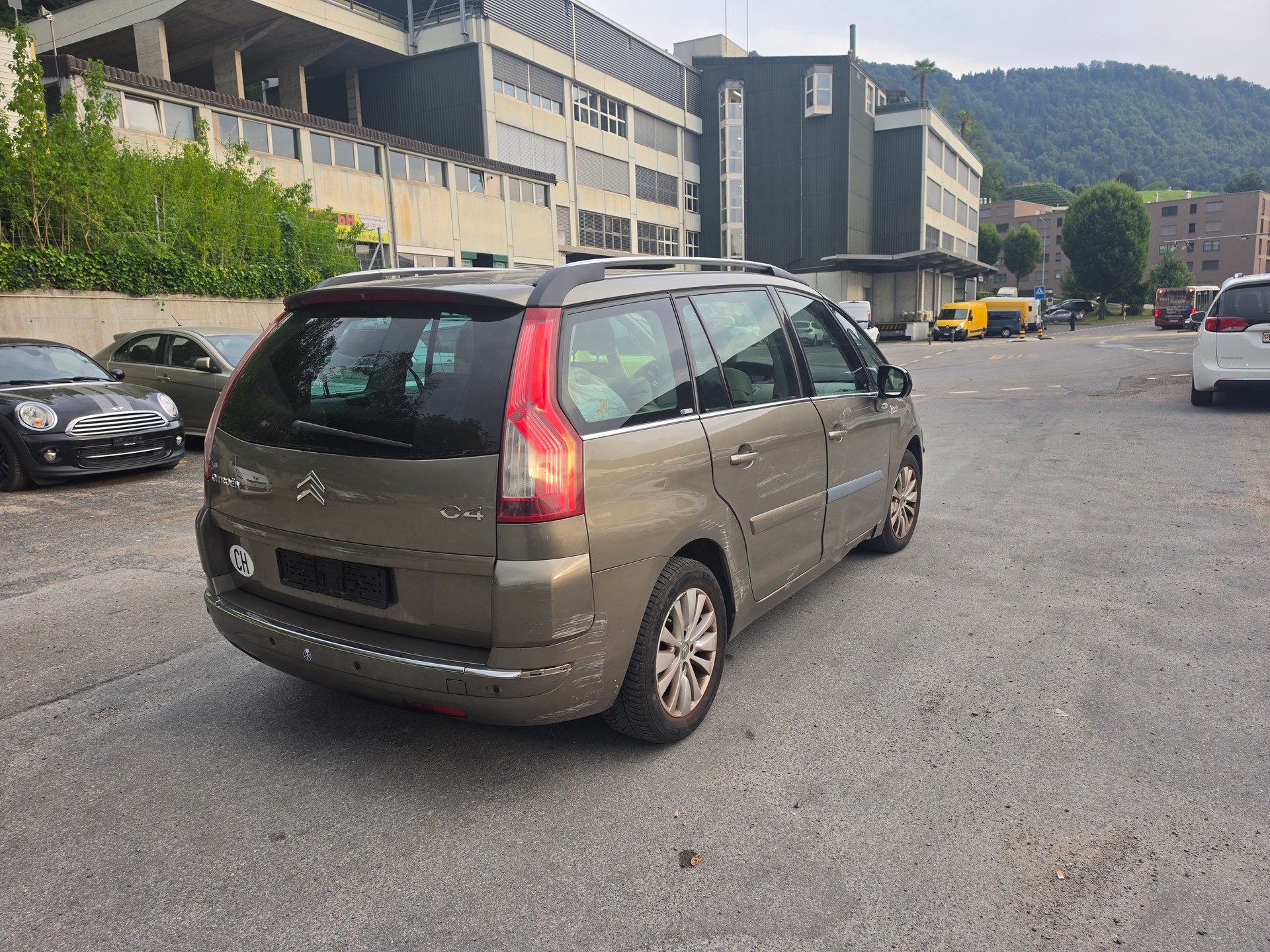 CITROEN Grand C4 Picasso 2.0 HDI Exclusive BMP6-image-3
