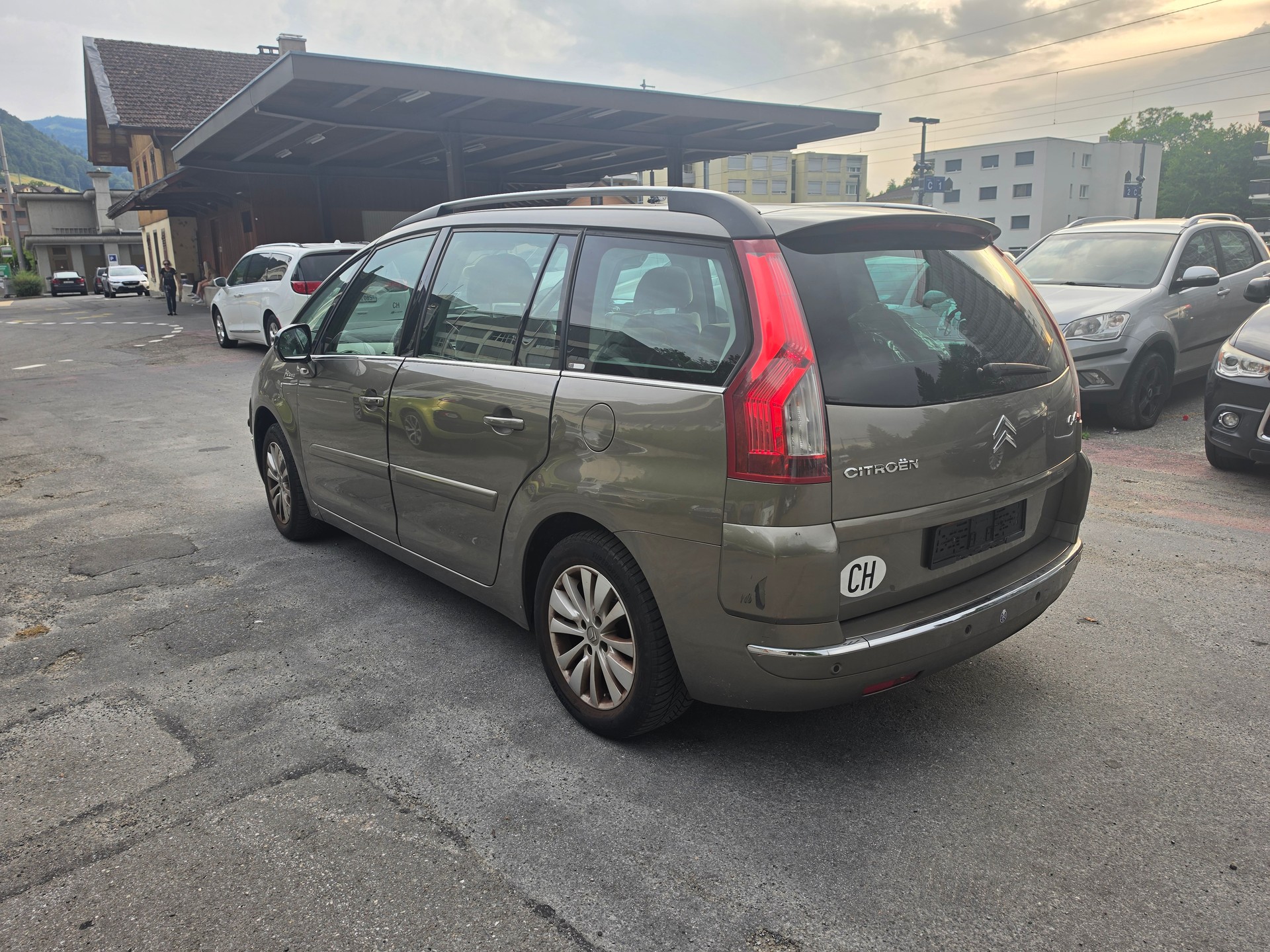 CITROEN Grand C4 Picasso 2.0 HDI Exclusive BMP6-image-4