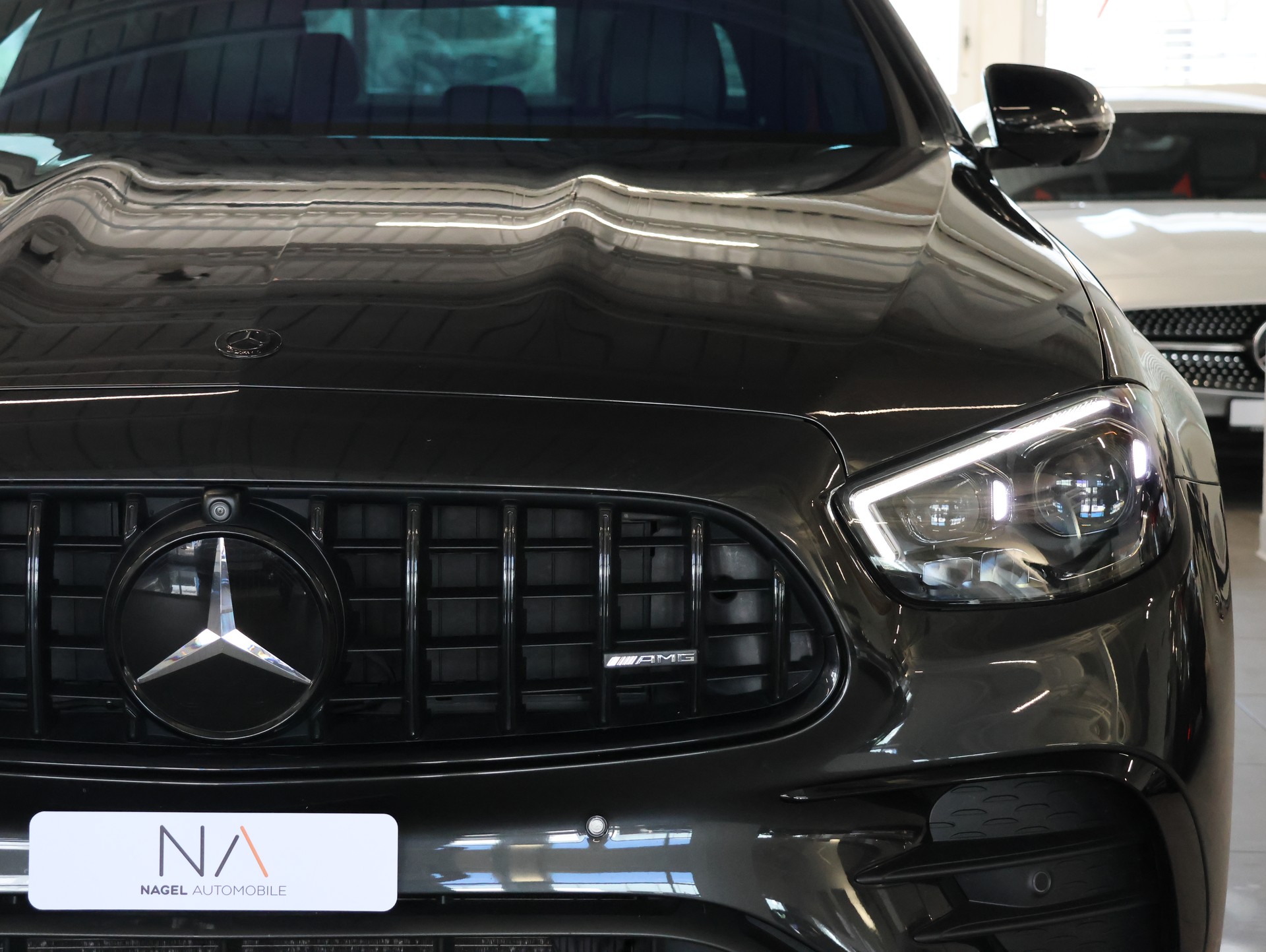 MERCEDES-BENZ AMG E 53 4Matic+ Speedshift 9G-TCT *360 Kamera* *Panoramadach* *Burmester*-image-7