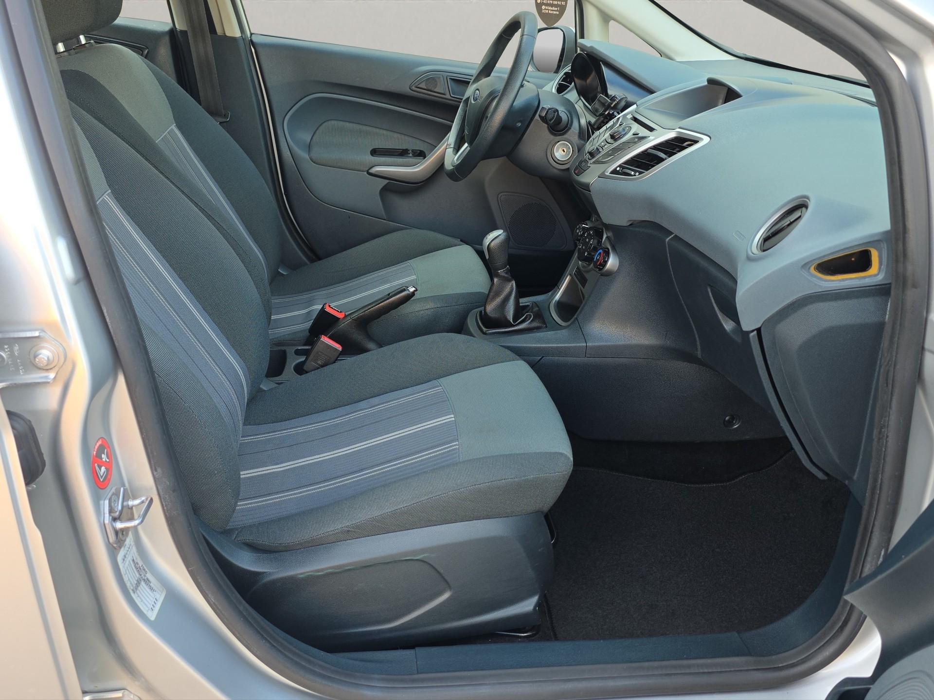 FORD Fiesta 1.25 16V Ambiente-image-12