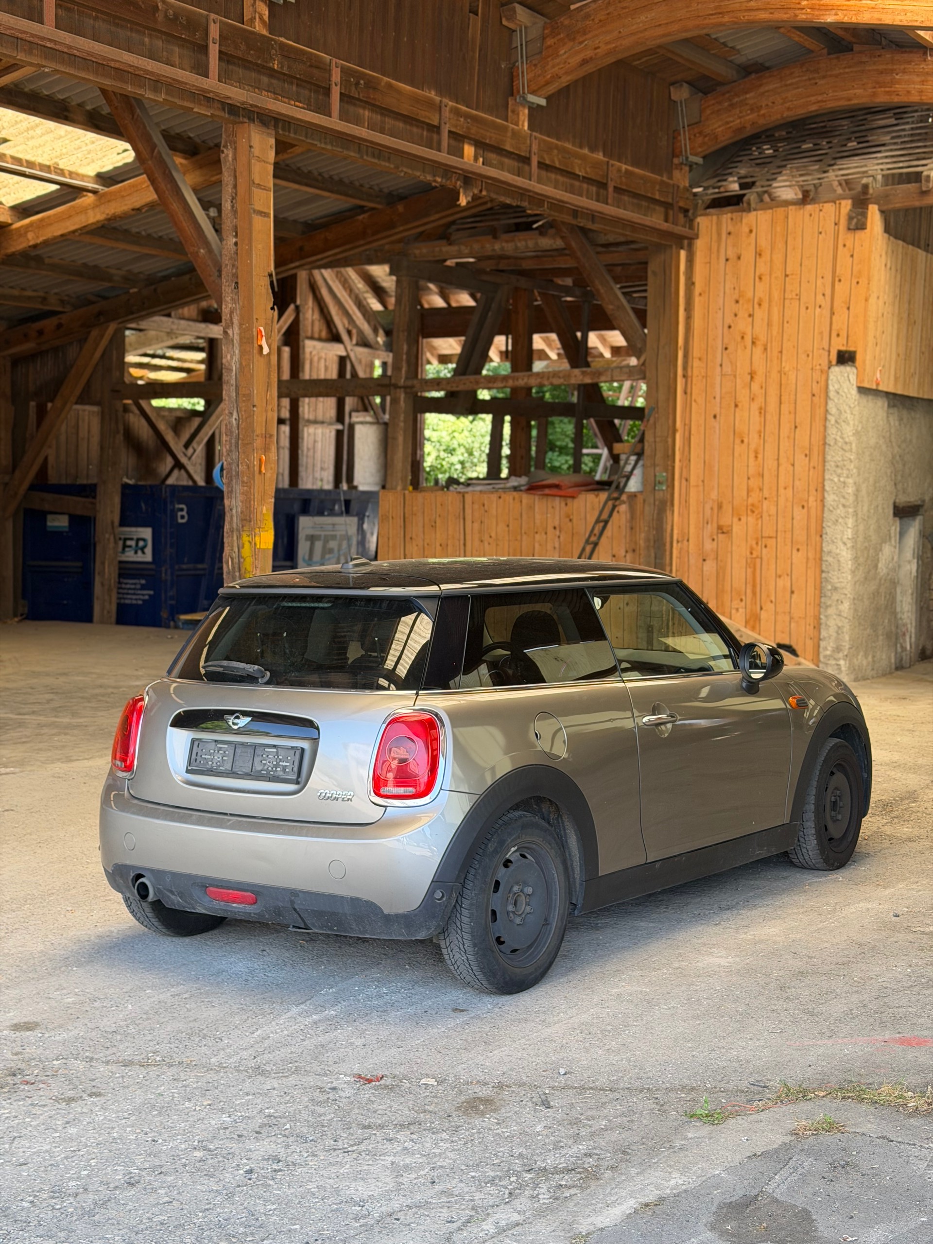 MINI Cooper Steptronic-image-3