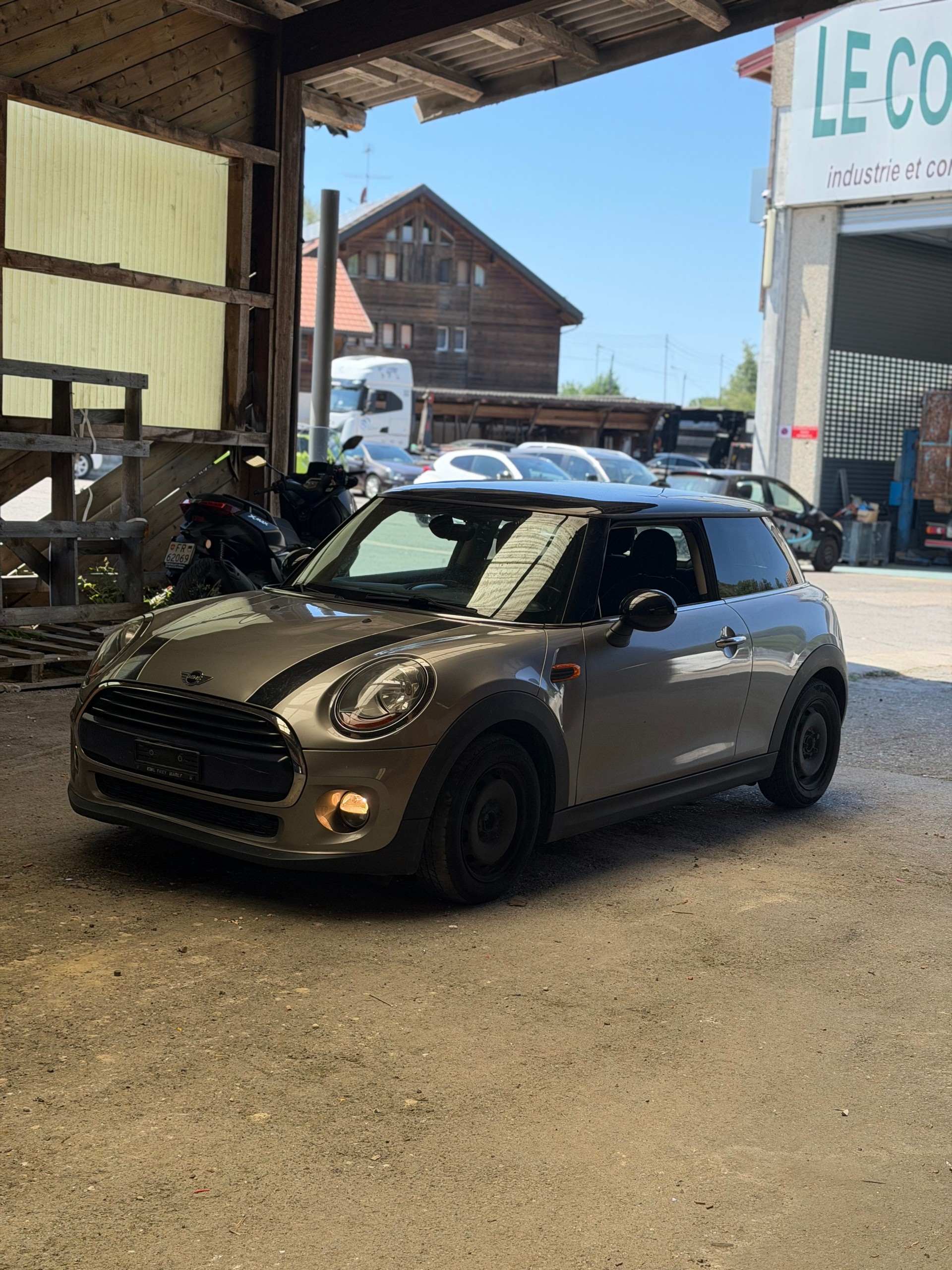 MINI Cooper Steptronic-image-1