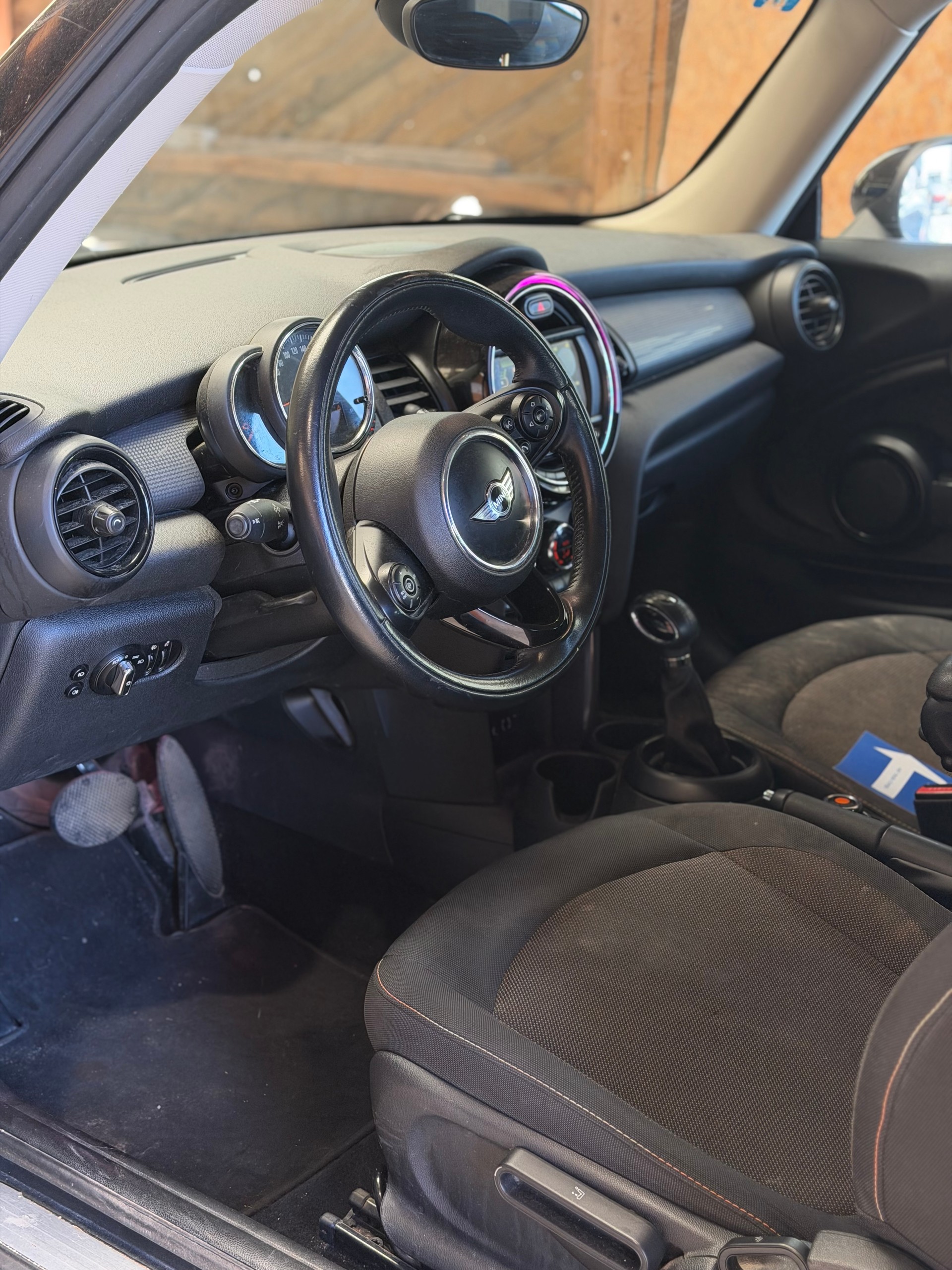 MINI Cooper Steptronic-image-9