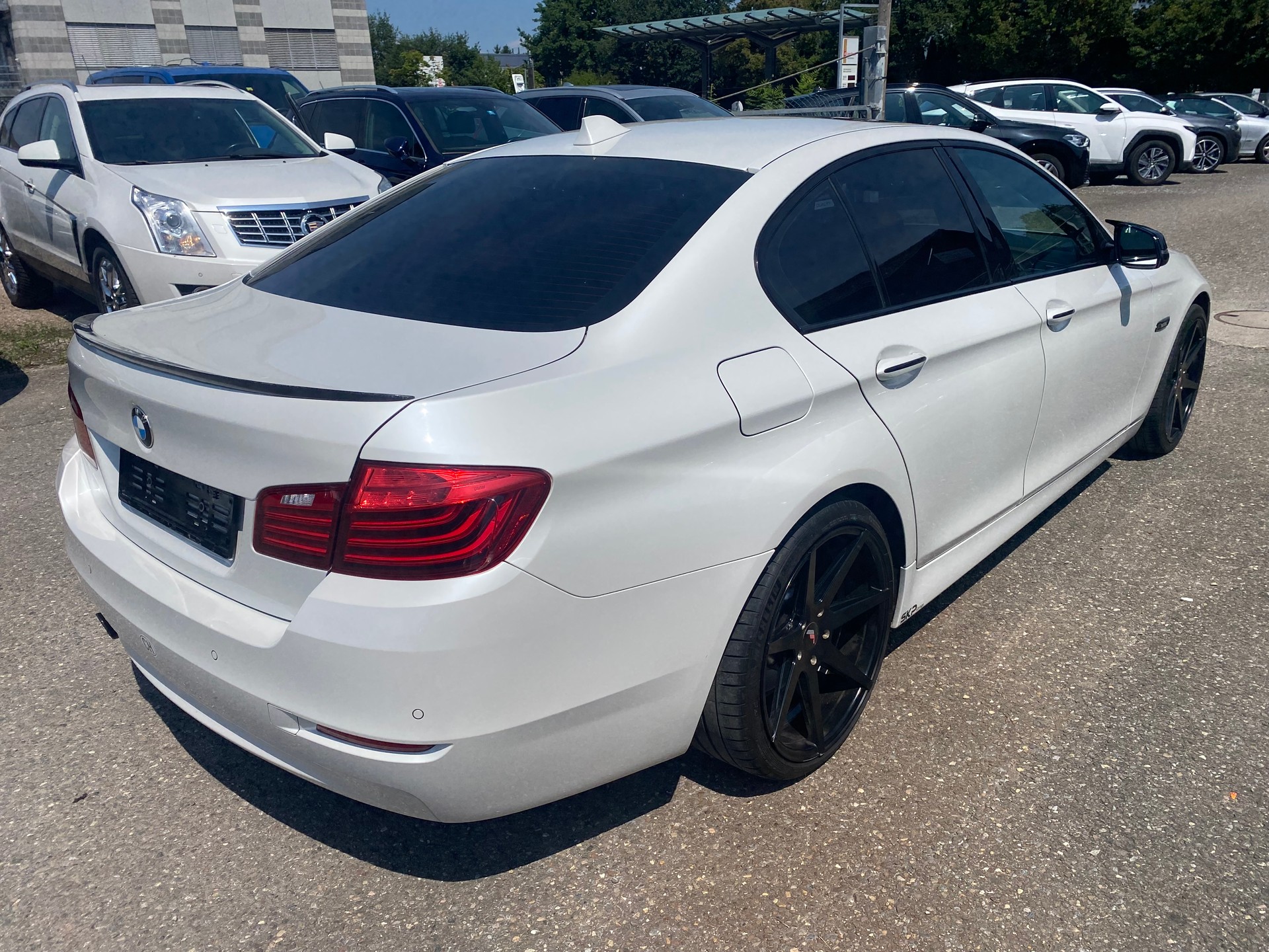 BMW 525d xDrive Luxury Line Steptronic-image-4