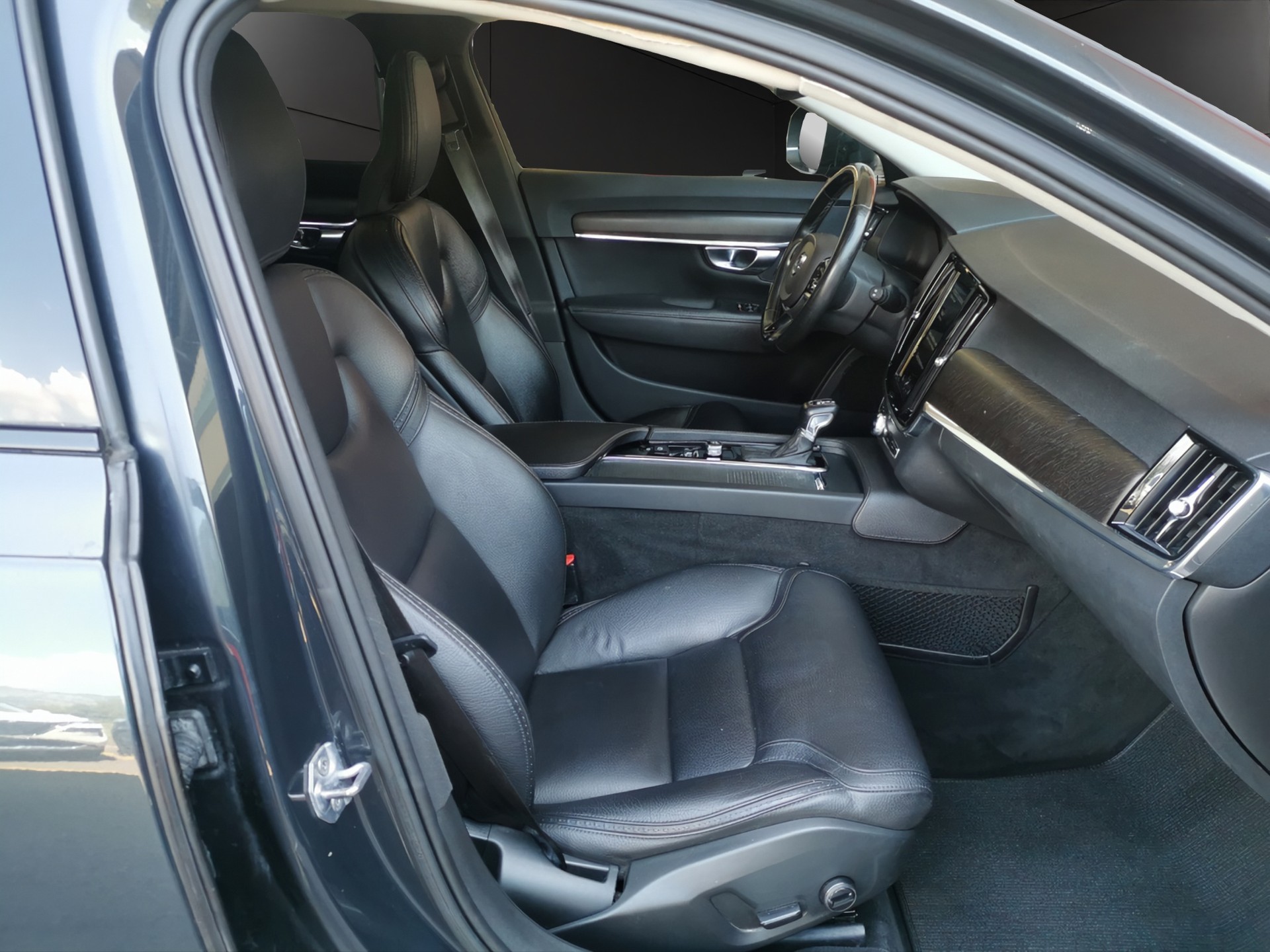 VOLVO V90 Cross Country D5 AWD Geartronic Powerpulse-image-16