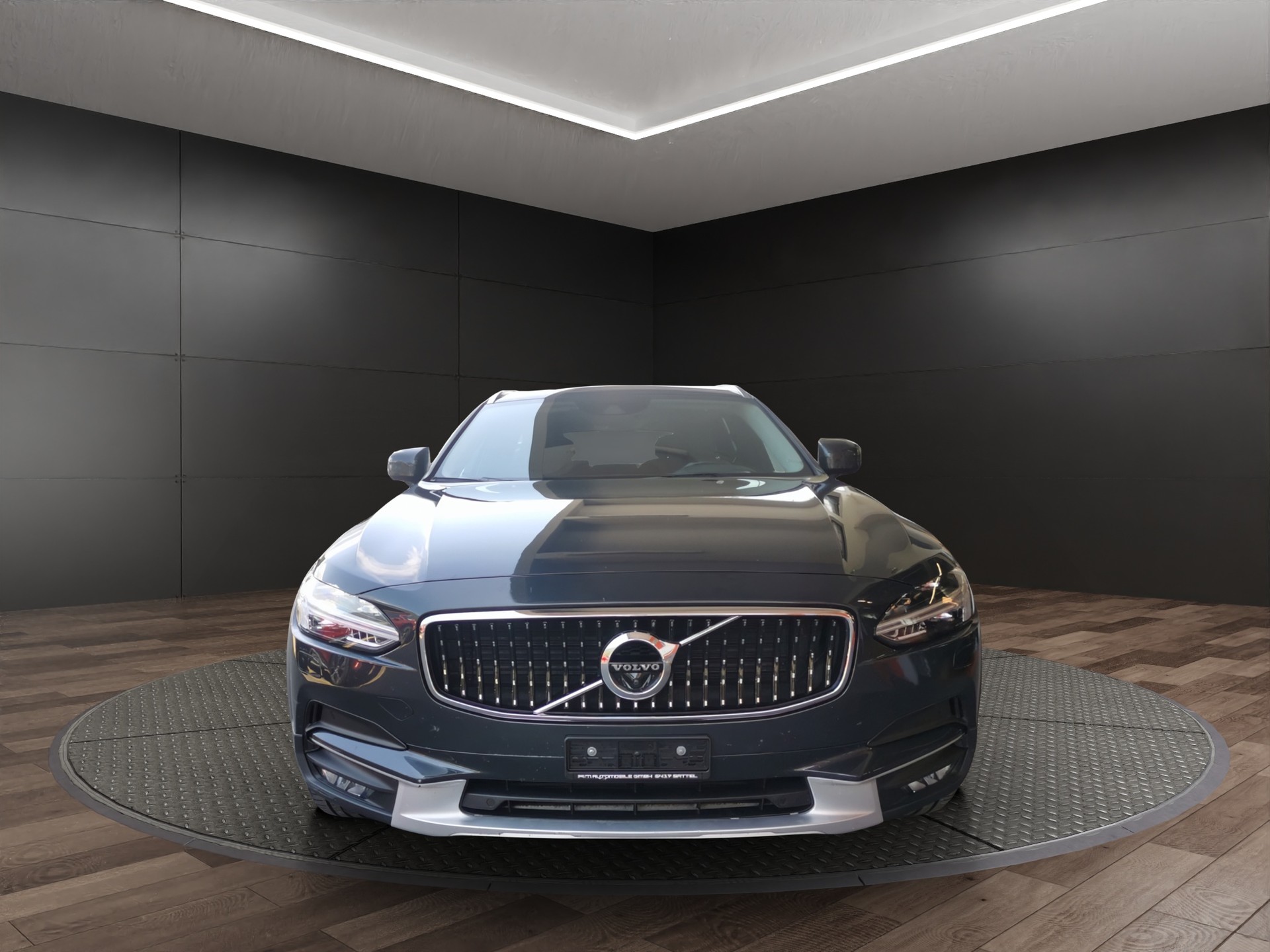 VOLVO V90 Cross Country D5 AWD Geartronic Powerpulse-image-2