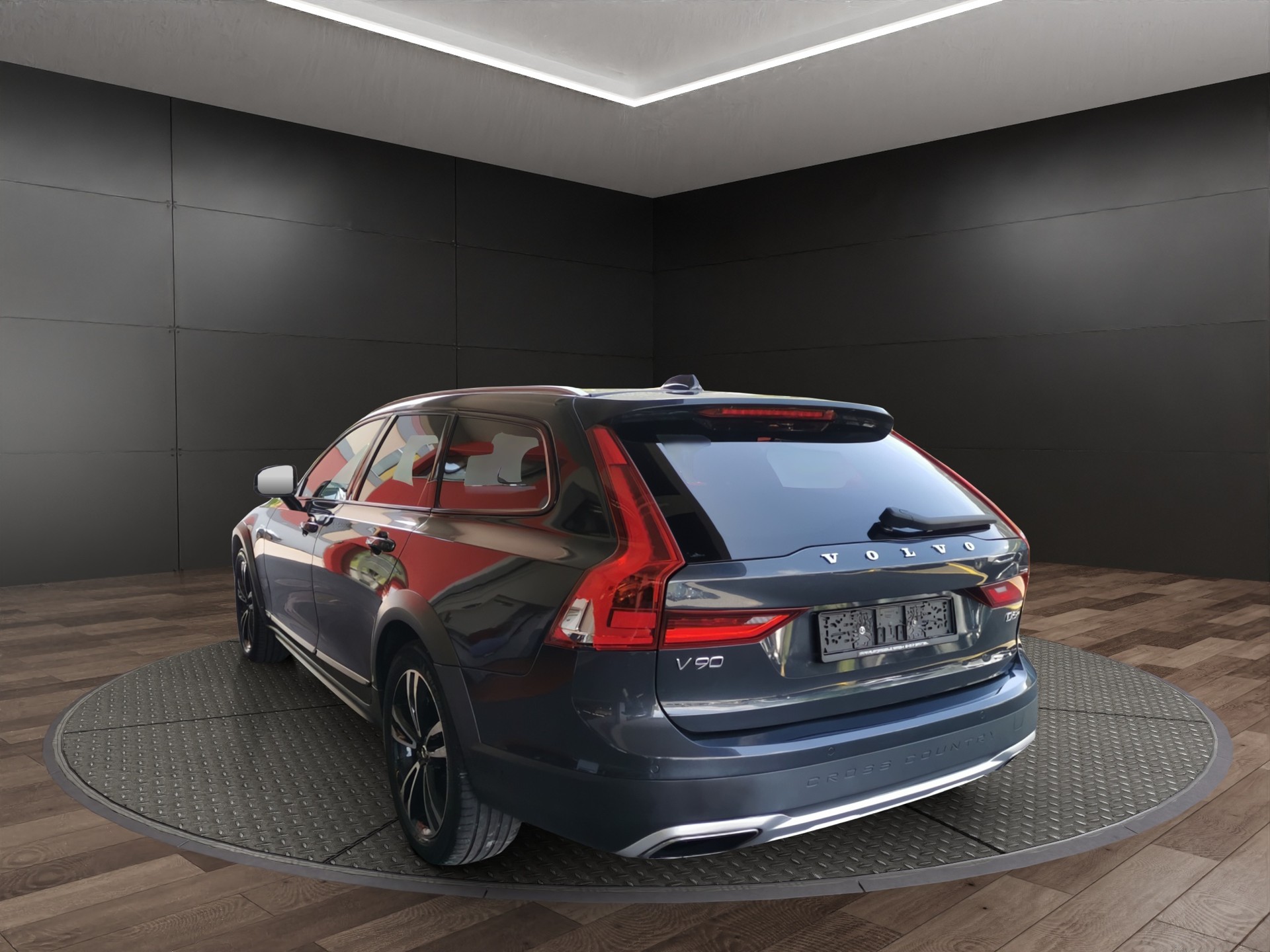 VOLVO V90 Cross Country D5 AWD Geartronic Powerpulse-image-6