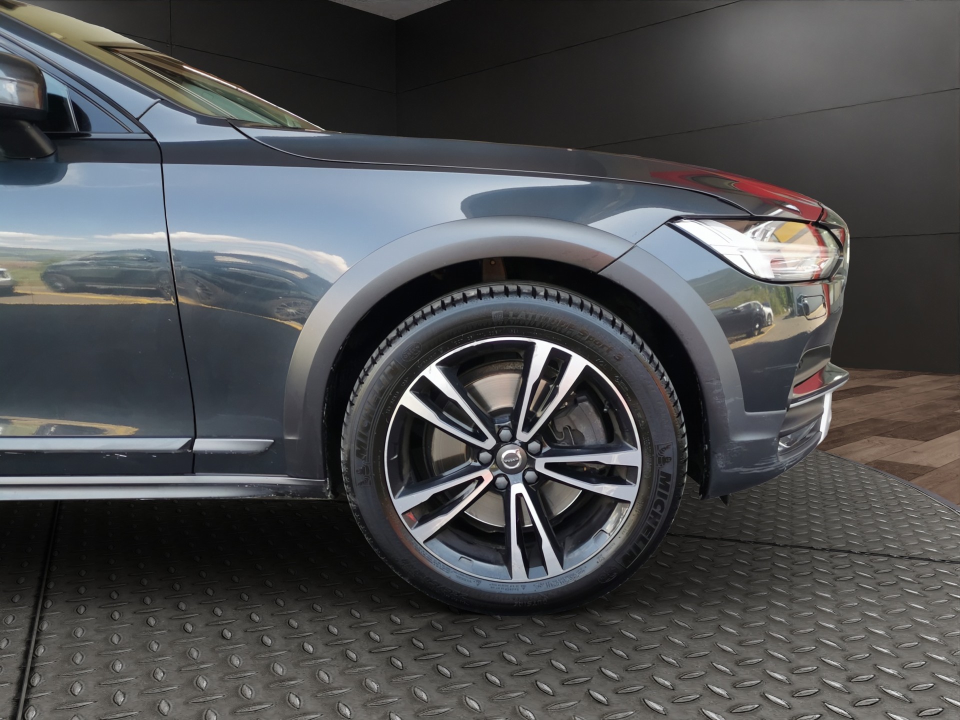 VOLVO V90 Cross Country D5 AWD Geartronic Powerpulse-image-3