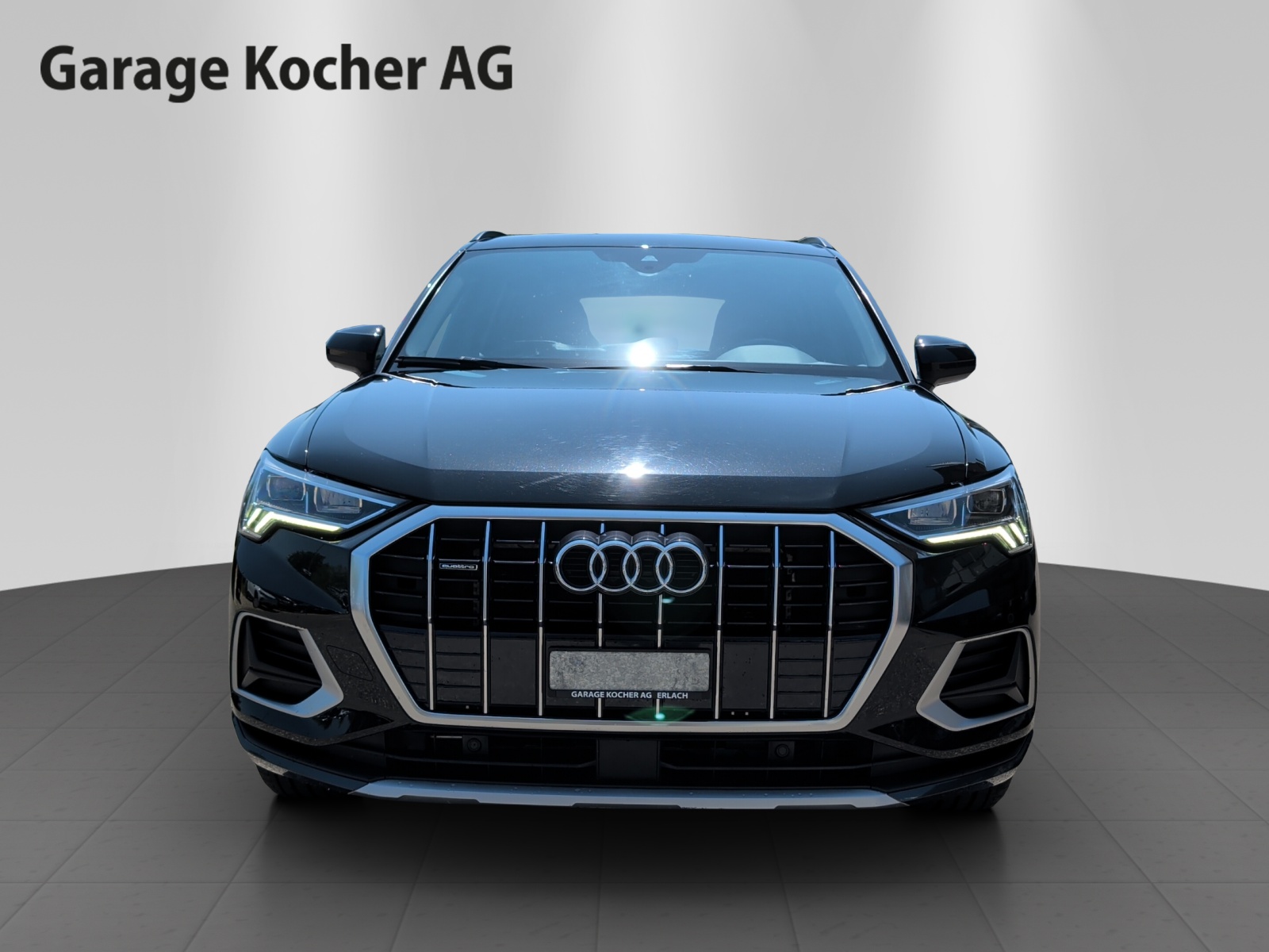 AUDI Q3 40 TDI advanced quattro S-tronic-showroom-element-1