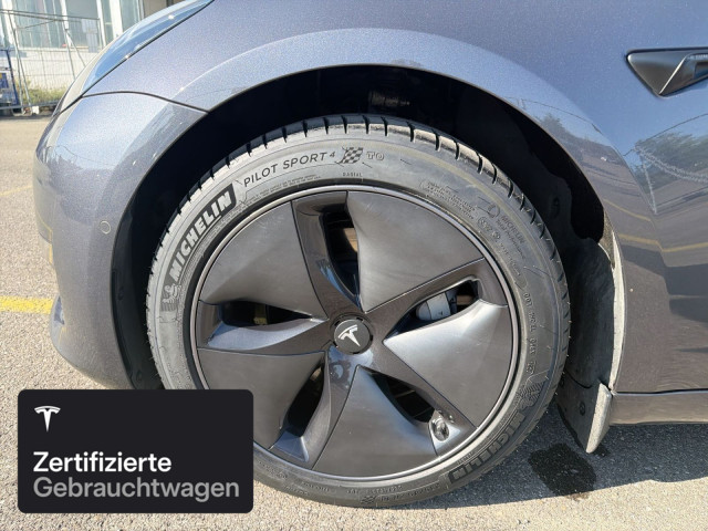 TESLA Model 3 Long Range AWD-image-4
