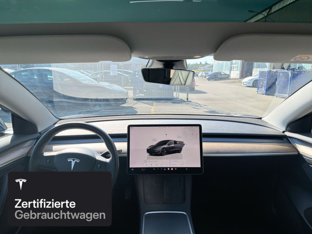 TESLA Model 3 Long Range AWD-image-14