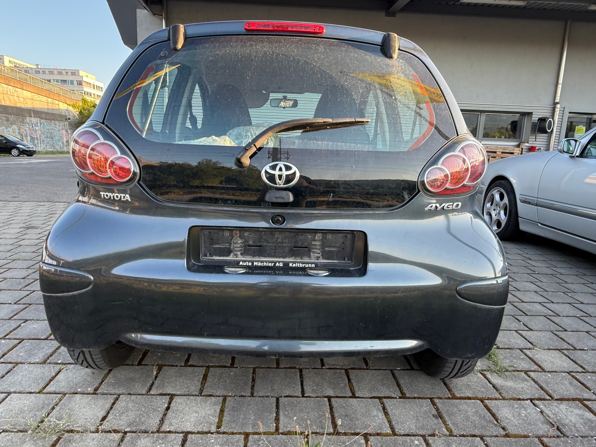 TOYOTA Aygo 1.0 Linea Sol-image-4