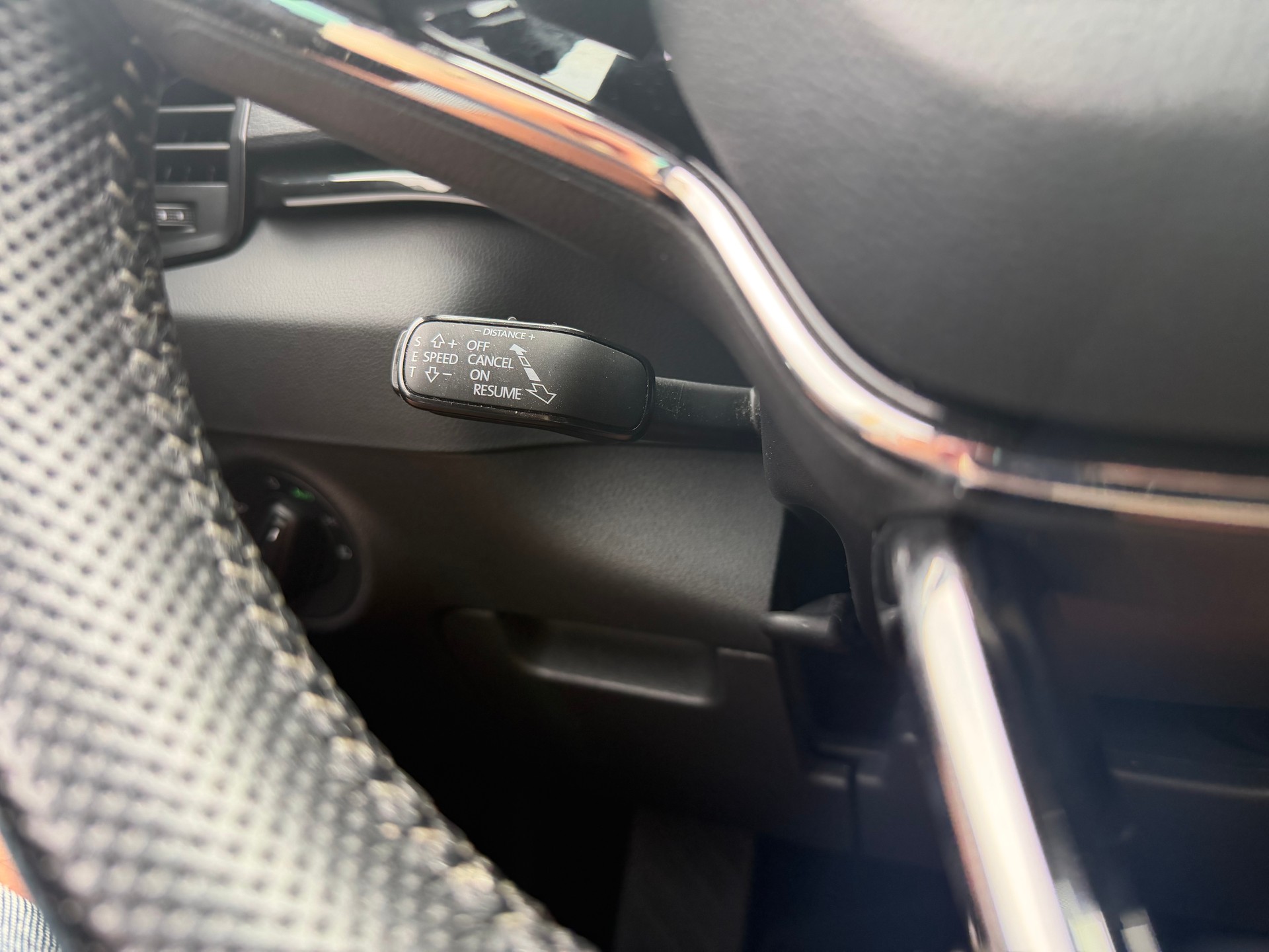 SKODA Karoq 1.5 TSI SportLine DSG-image-12