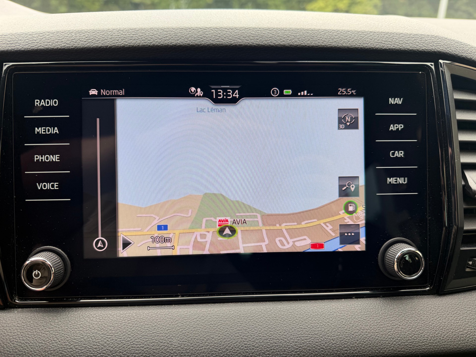 SKODA Karoq 1.5 TSI SportLine DSG-image-19