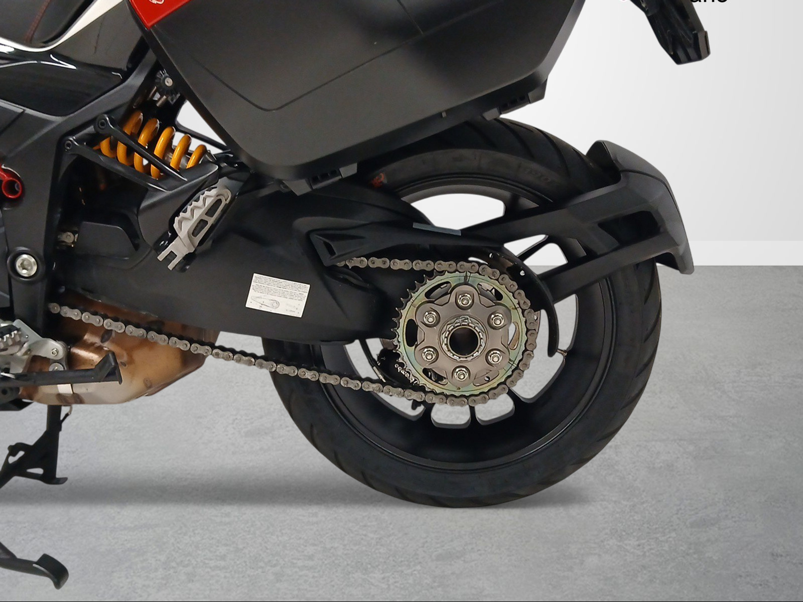 DUCATI Multistrada 1260 Pikes Peak-image-11