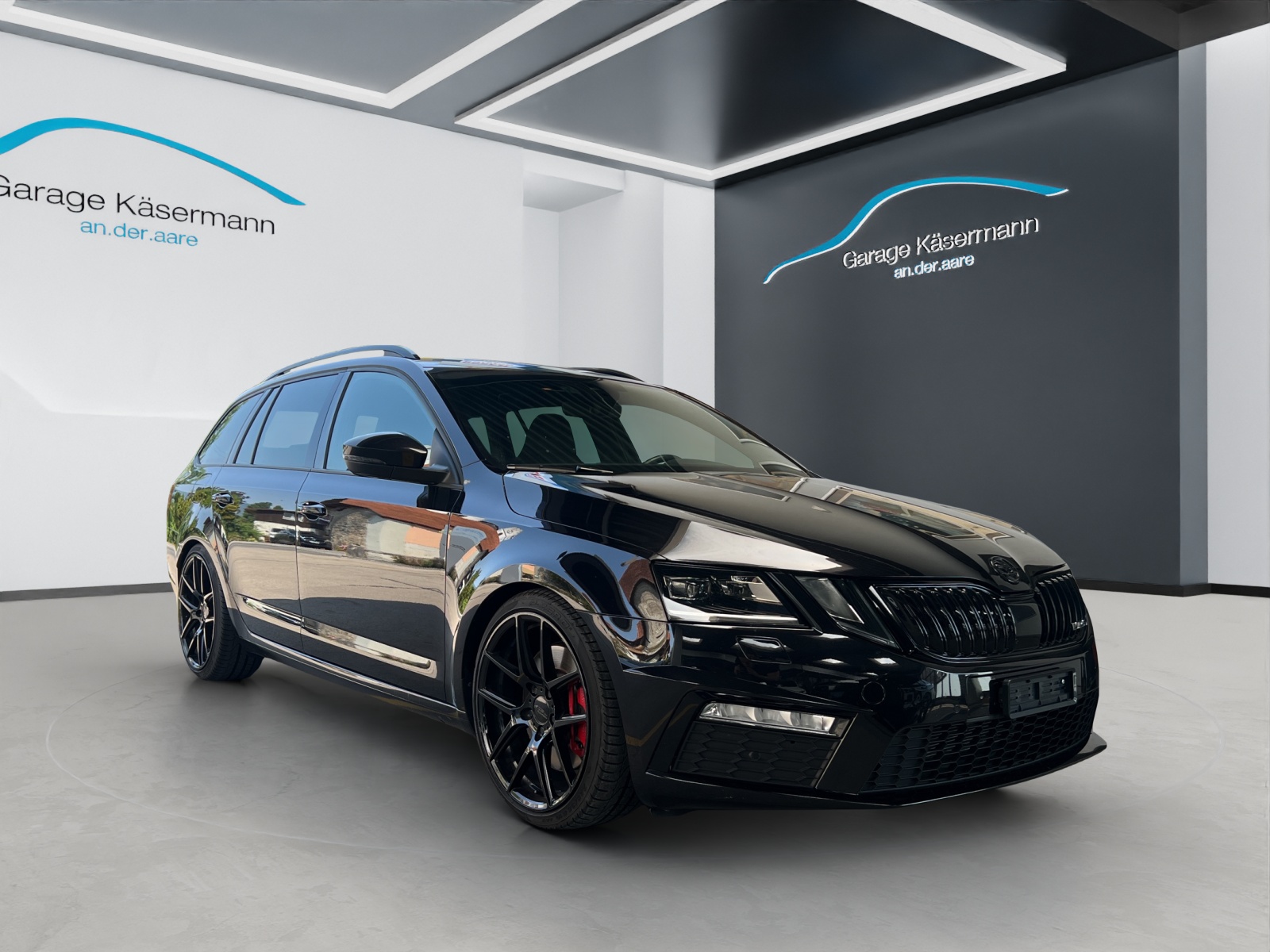 SKODA Octavia Combi 2.0 TSI RS DSG-image-2