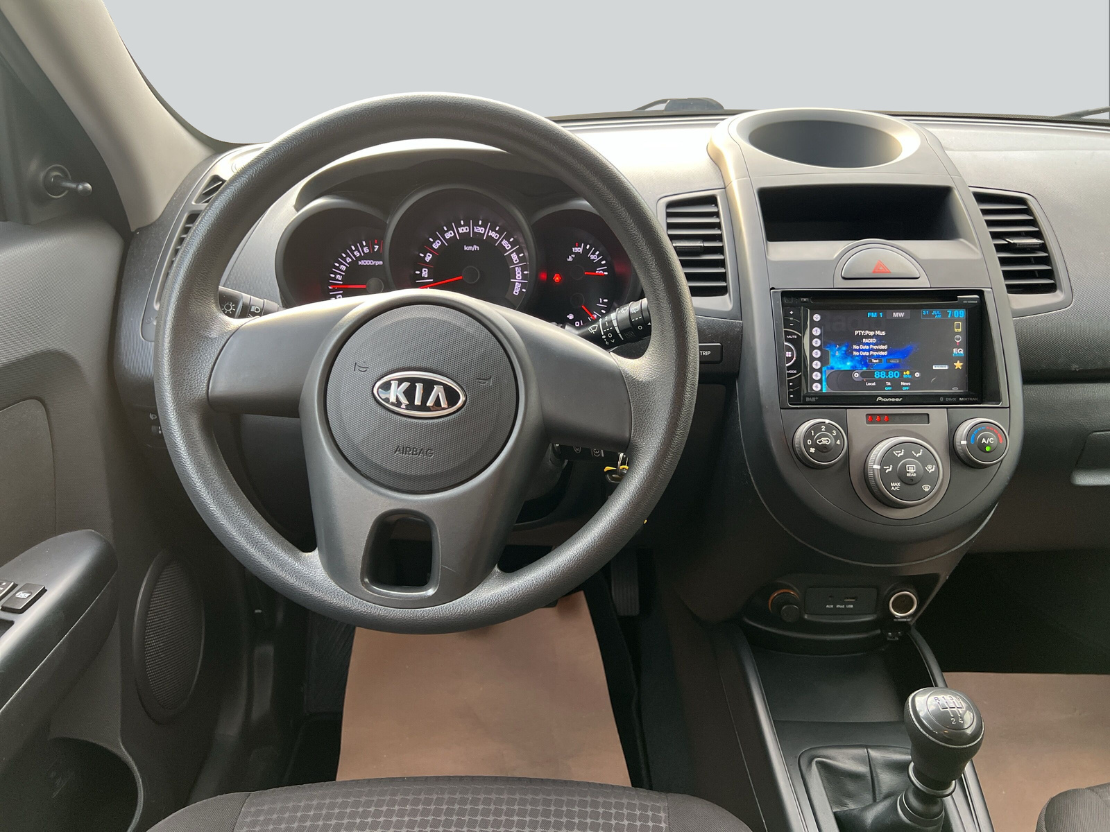 KIA Soul 1.6 CVVT Trend-image-12