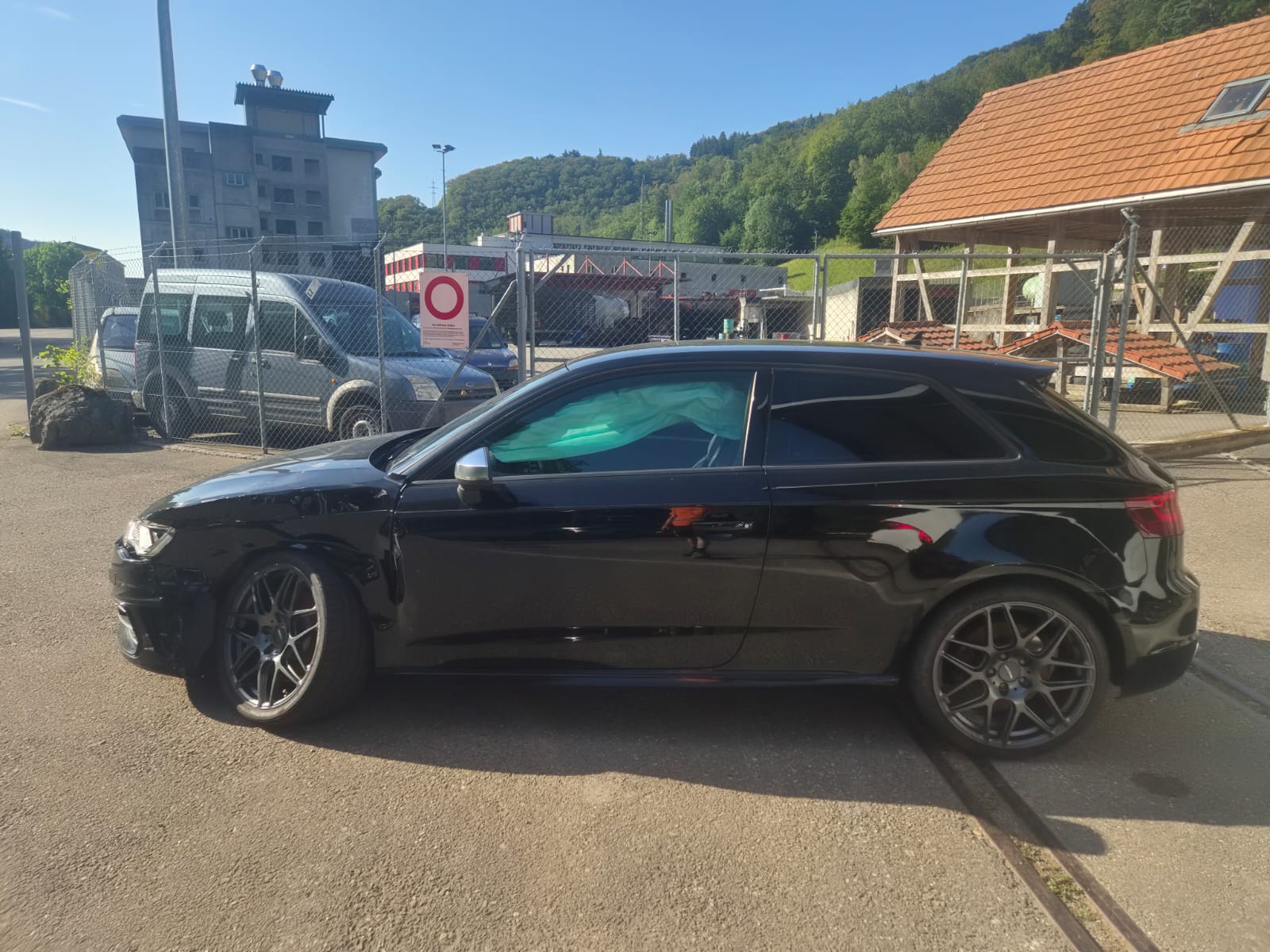 AUDI S3 2.0 TFSI quattro S-tronic-image-1
