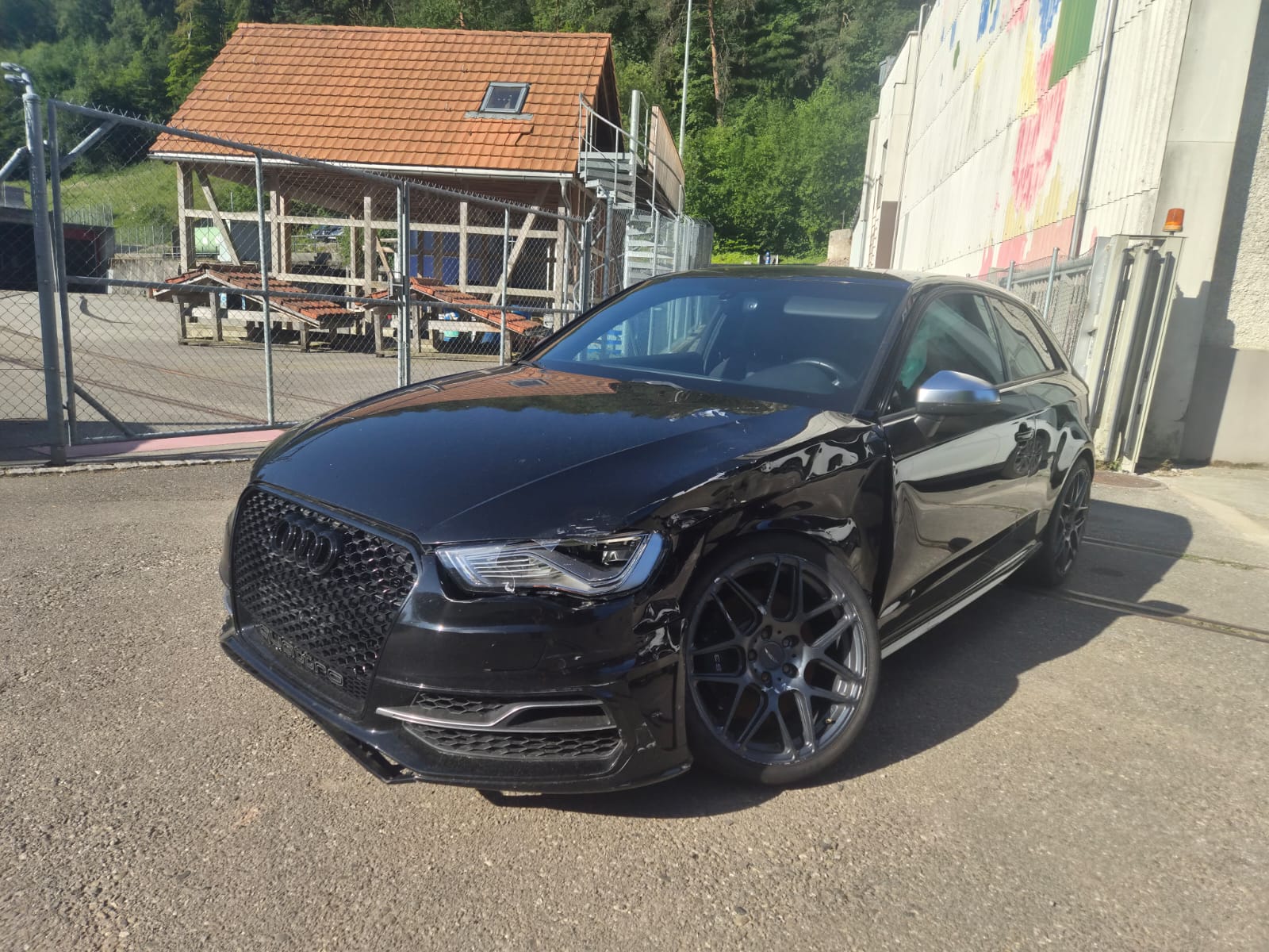 AUDI S3 2.0 TFSI quattro S-tronic-image-2
