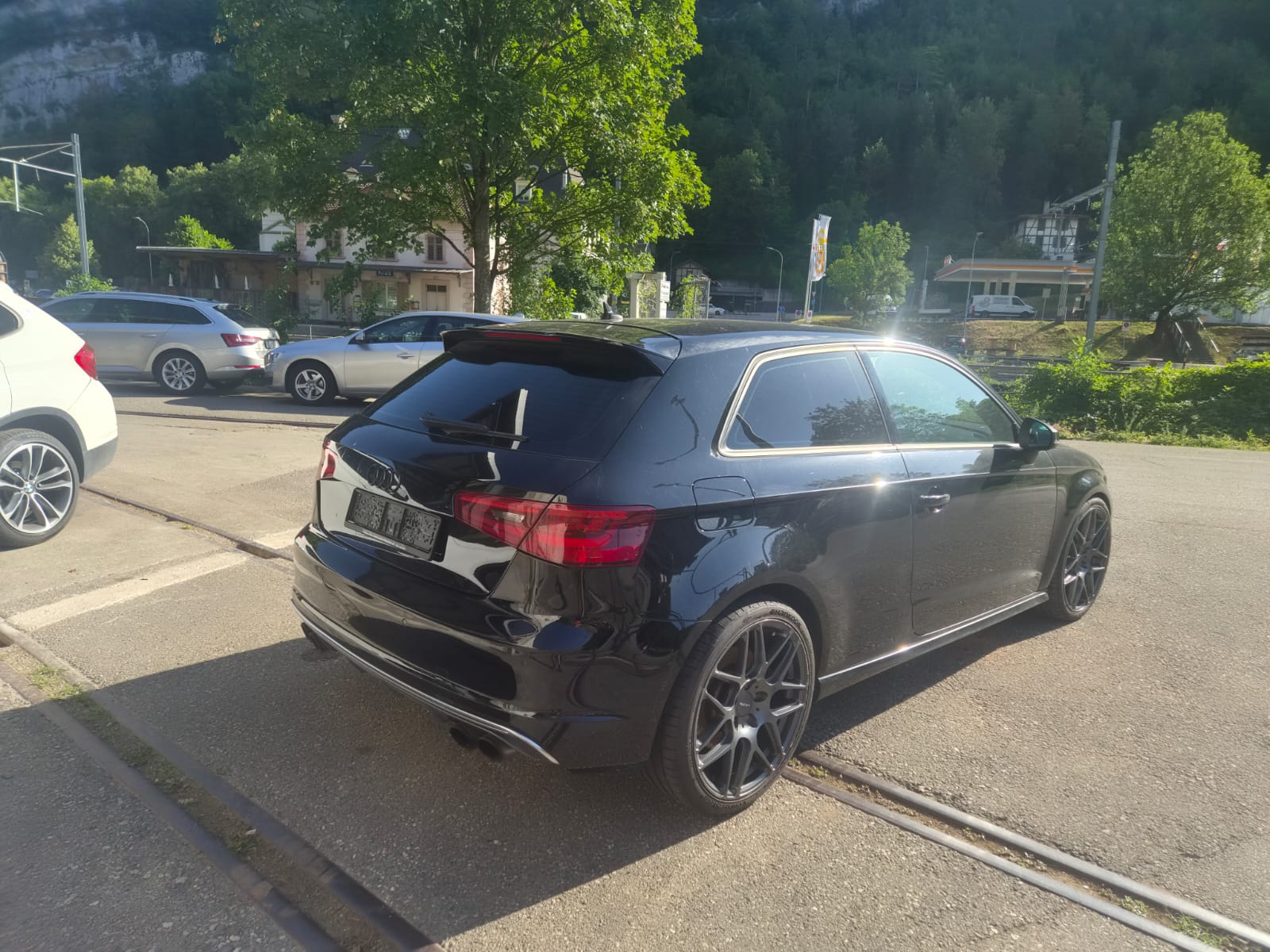 AUDI S3 2.0 TFSI quattro S-tronic-image-5