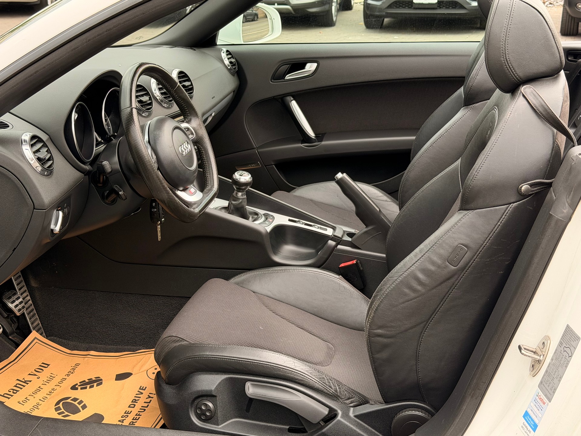 AUDI TT Roadster 2.0 TFSI Style S- Line-image-11