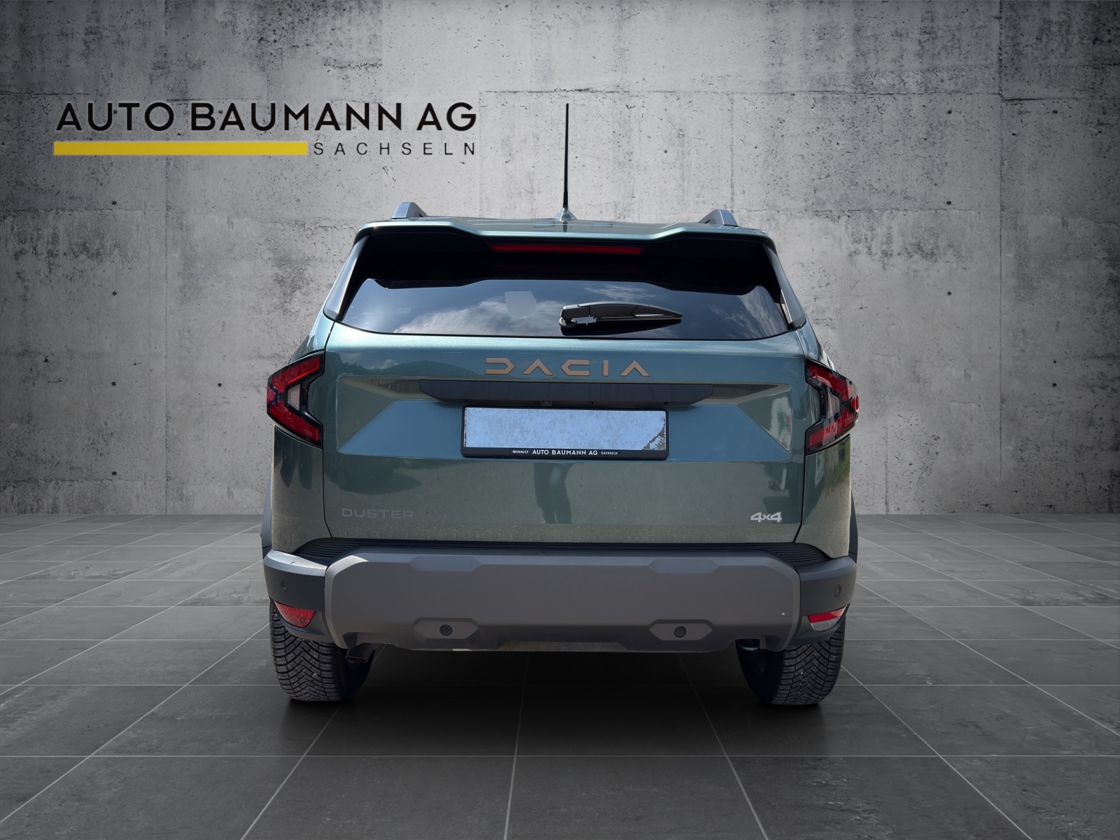 DACIA Duster TCe 130 Extreme 4x4 6-Gang-image-4