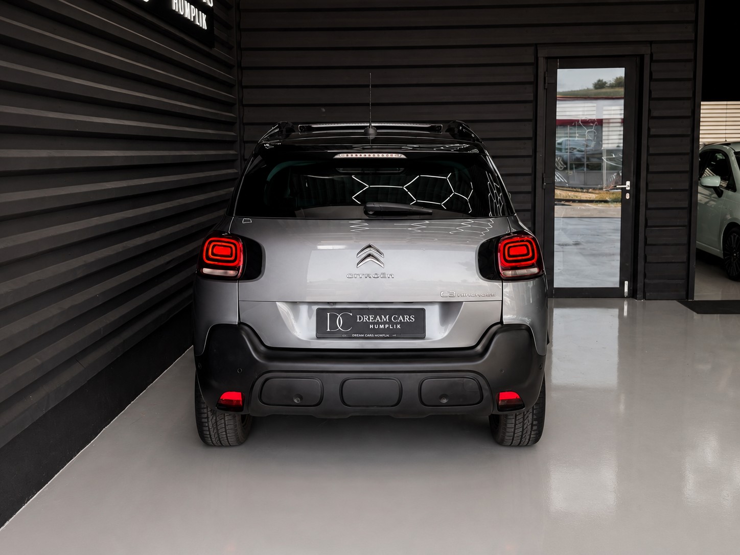 CITROEN C3 Aircross 1.2i PureTech Shine EAT-image-6