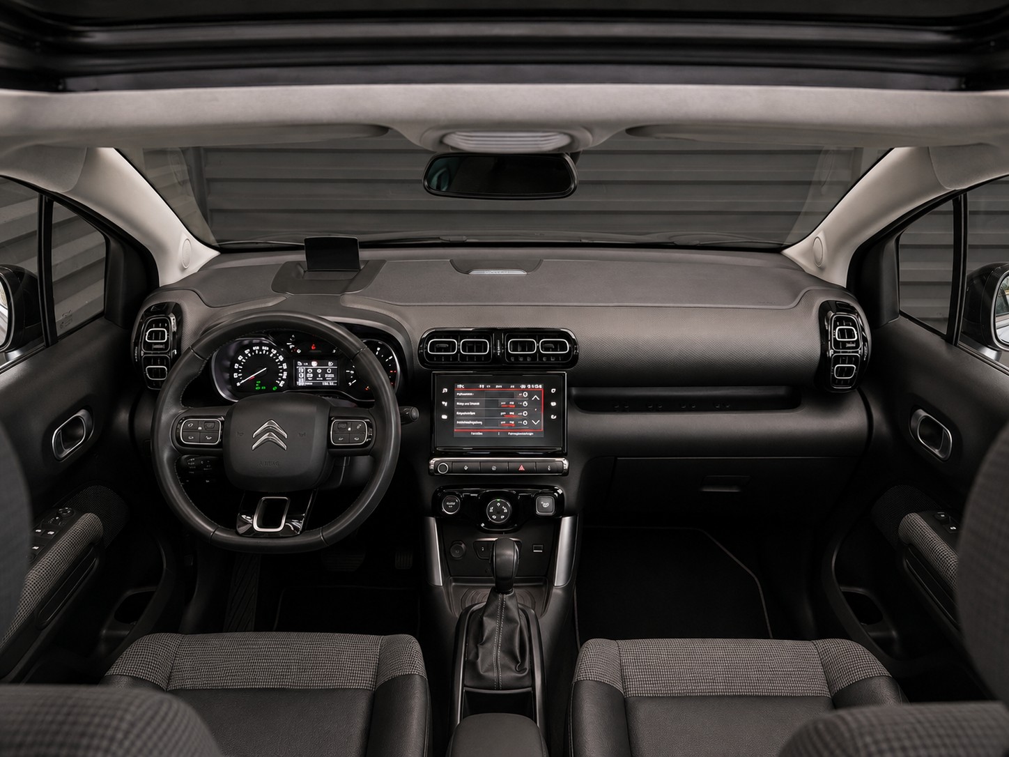 CITROEN C3 Aircross 1.2i PureTech Shine EAT-image-10