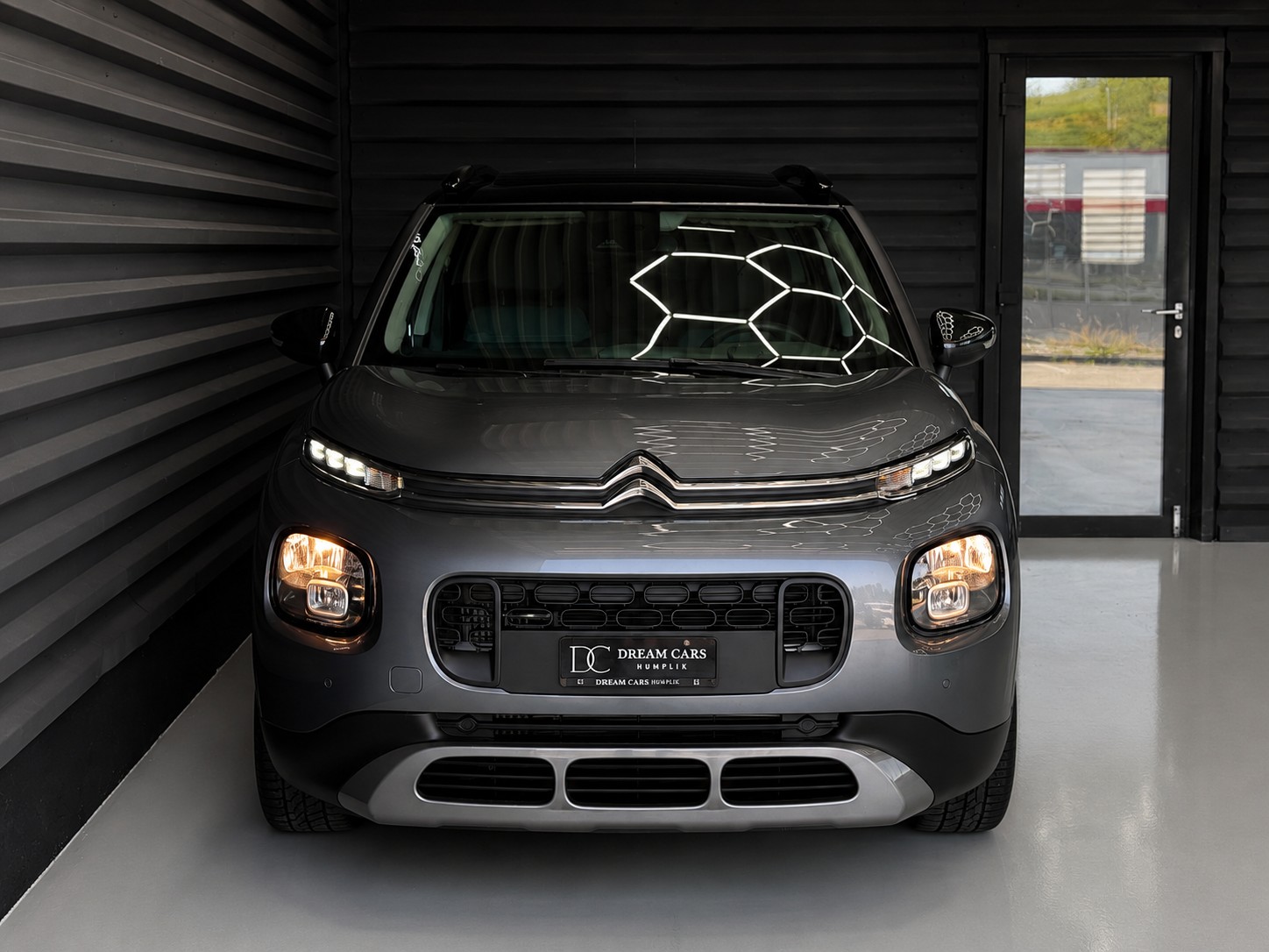 CITROEN C3 Aircross 1.2i PureTech Shine EAT-image-2